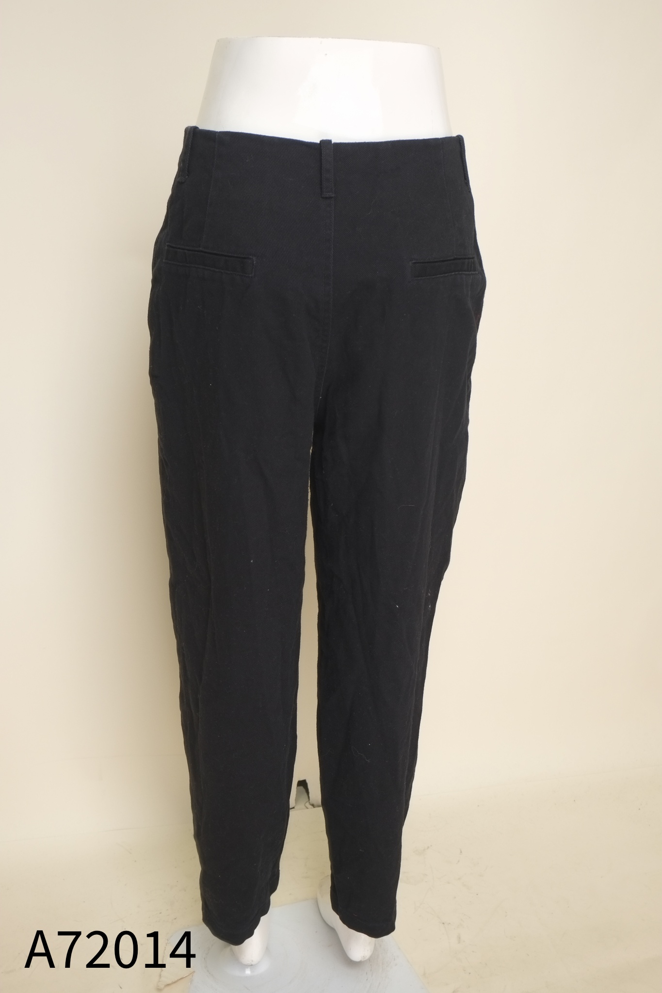 Quần jeans ROUTINE đen trơn