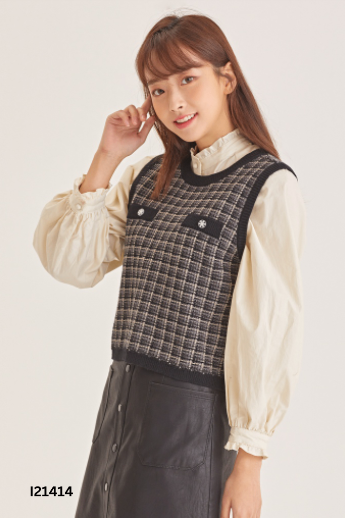 Áo gile ROEM đen kẻ be