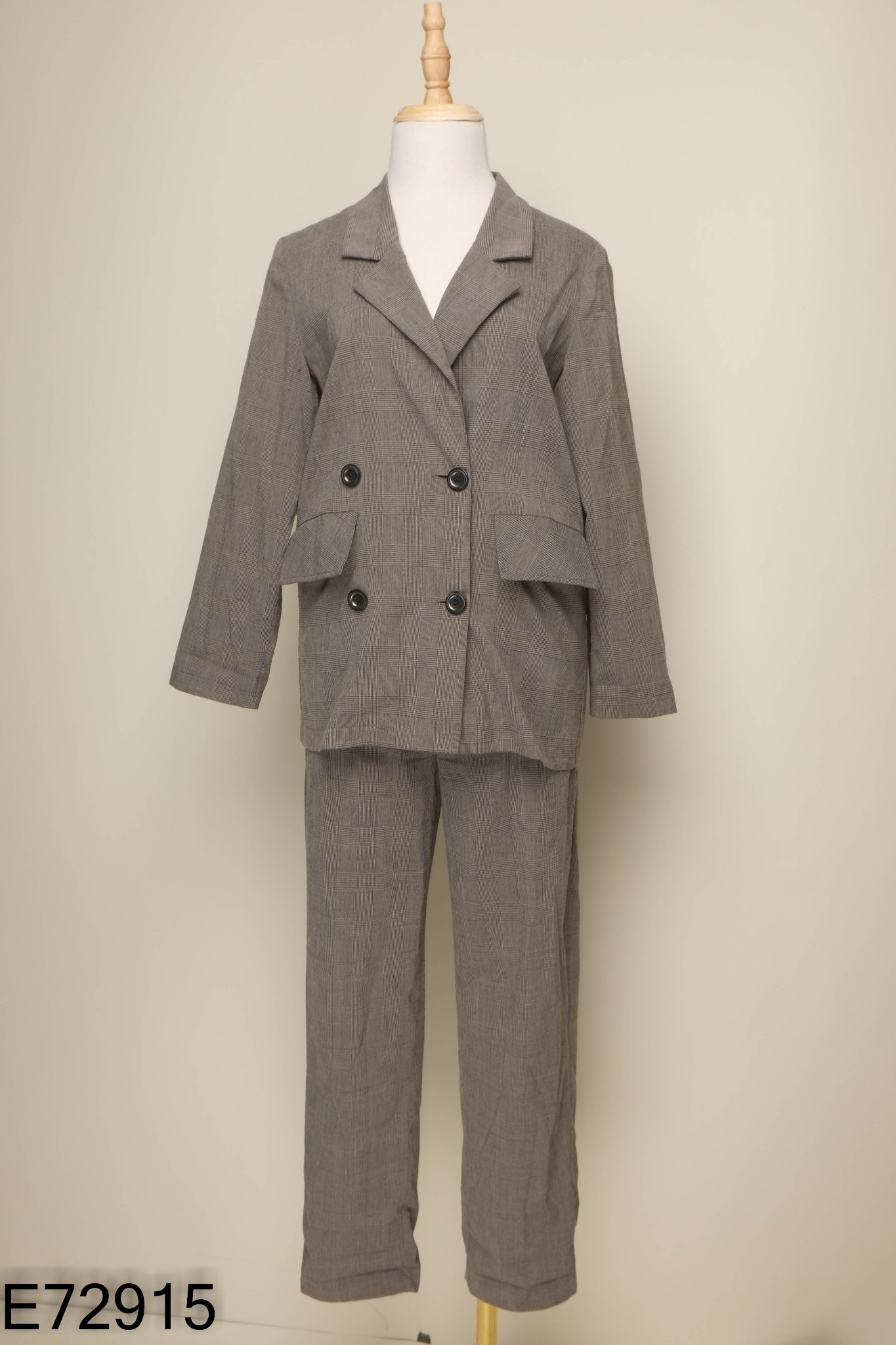 SET Blazer xám kẻ be + quần dài