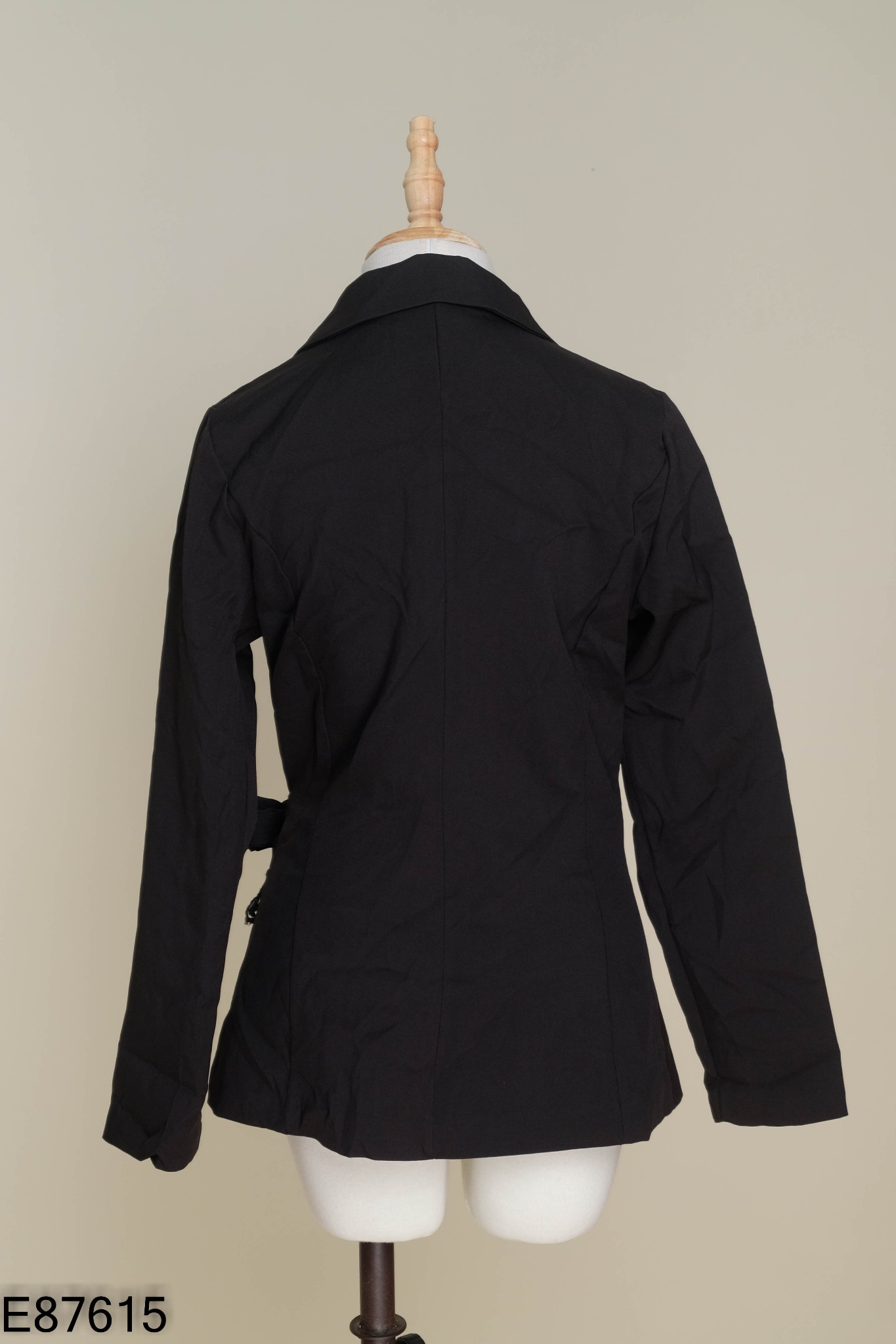 Áo blazer đen trơn