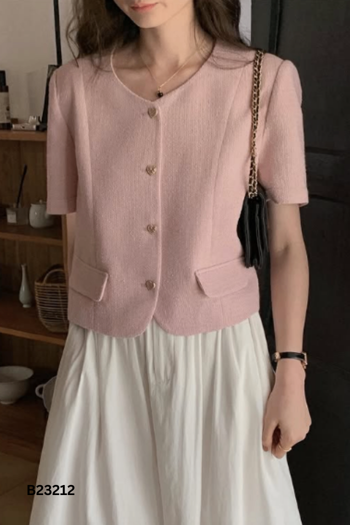 Áo dạ tweed hồng khuy tim
