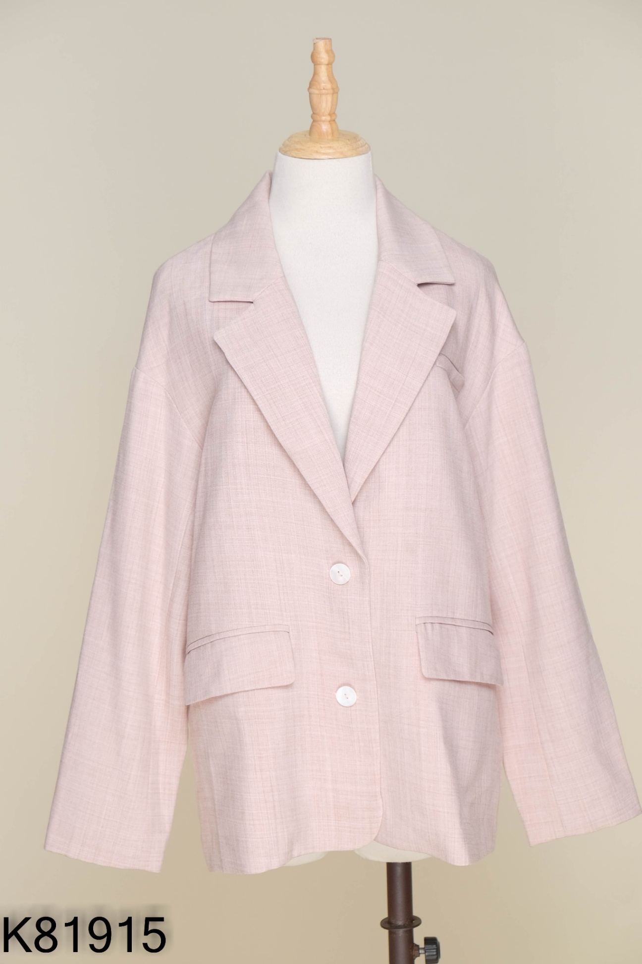Áo blazer hồng 2 cúc