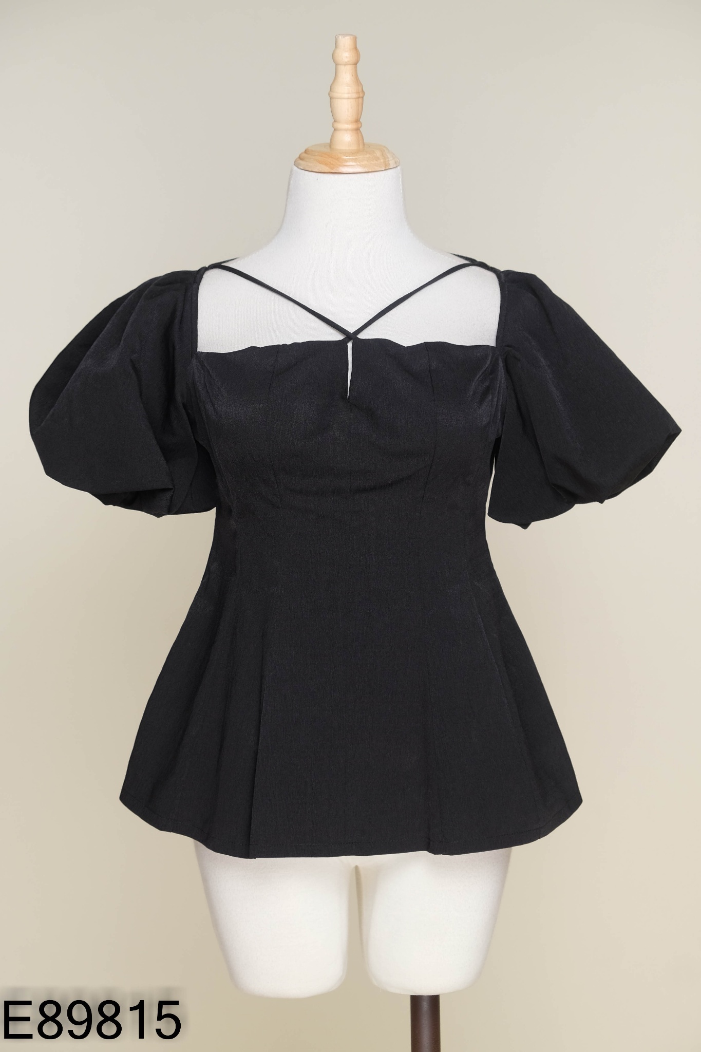 NEWTAG Áo BBSTORE đen tay bồng