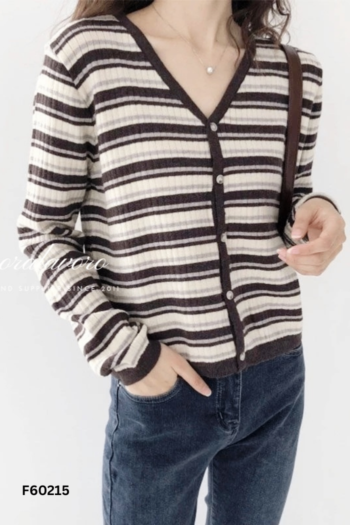 Cardigan len trắng nâu