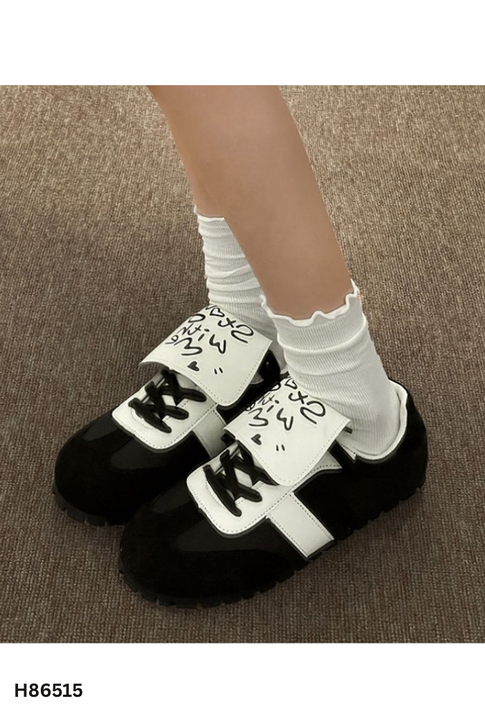 Giày sneaker đen phối trắng
