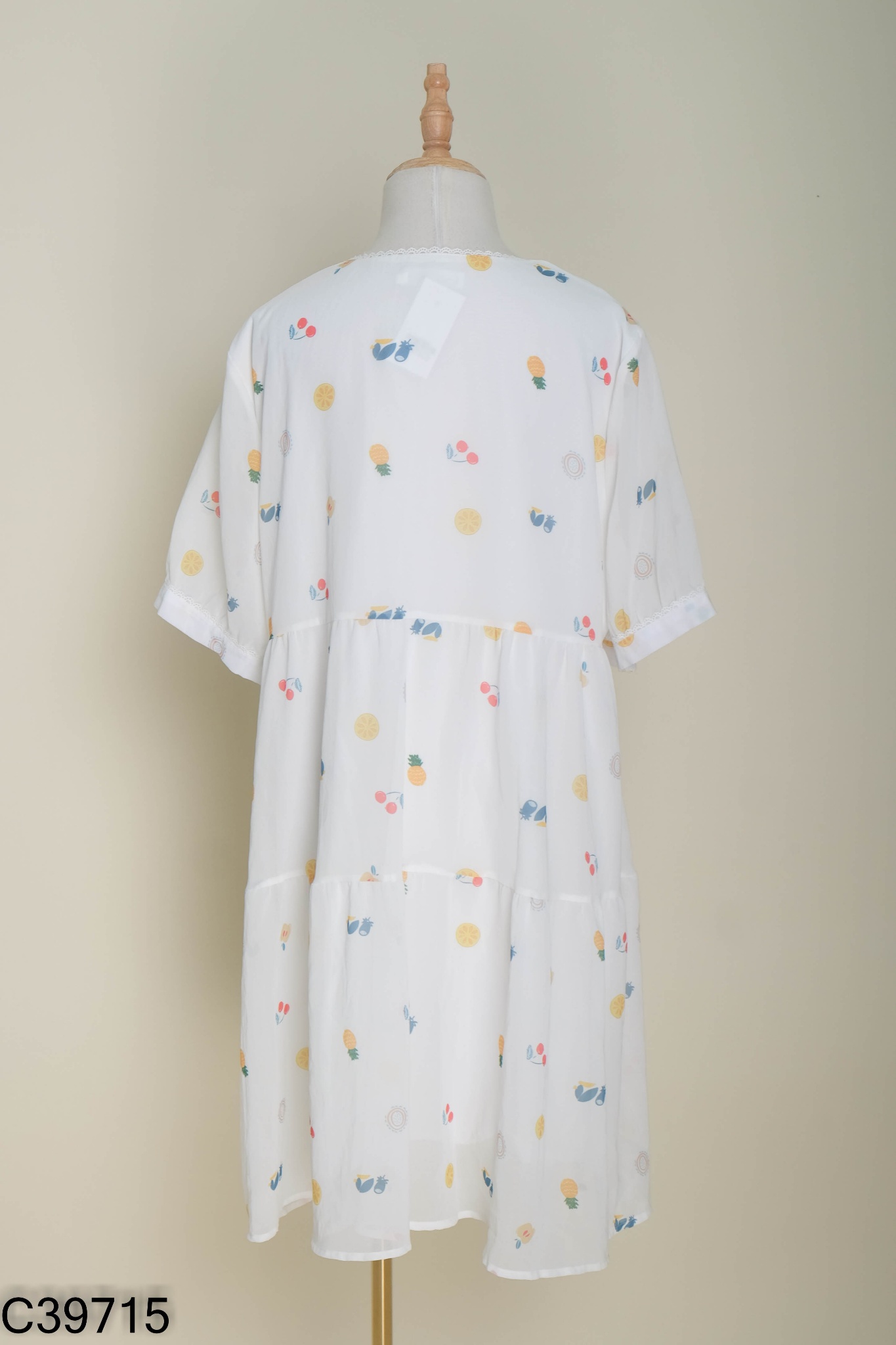 Váy babydoll trắng họa tiết