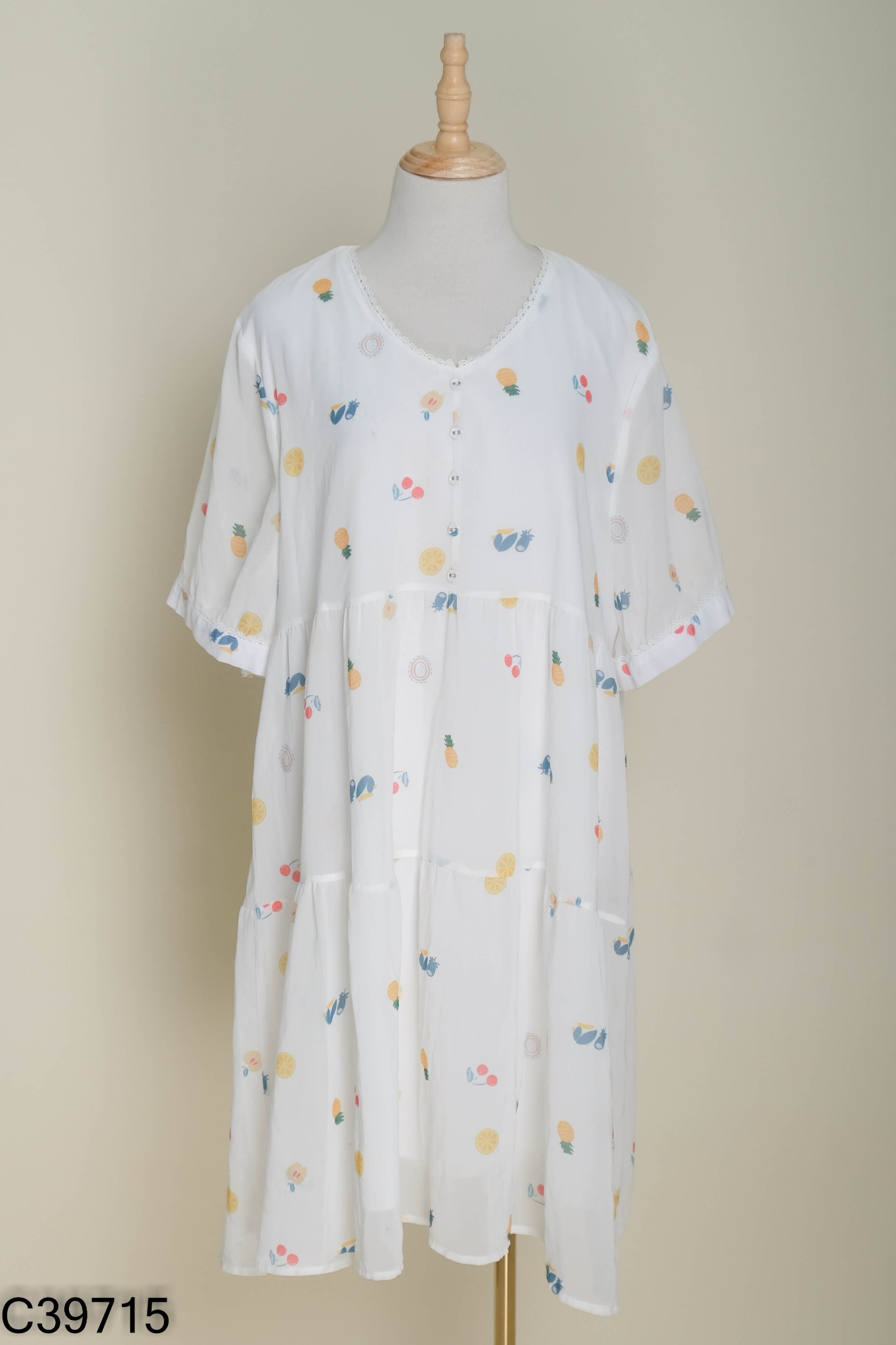 Váy babydoll trắng họa tiết