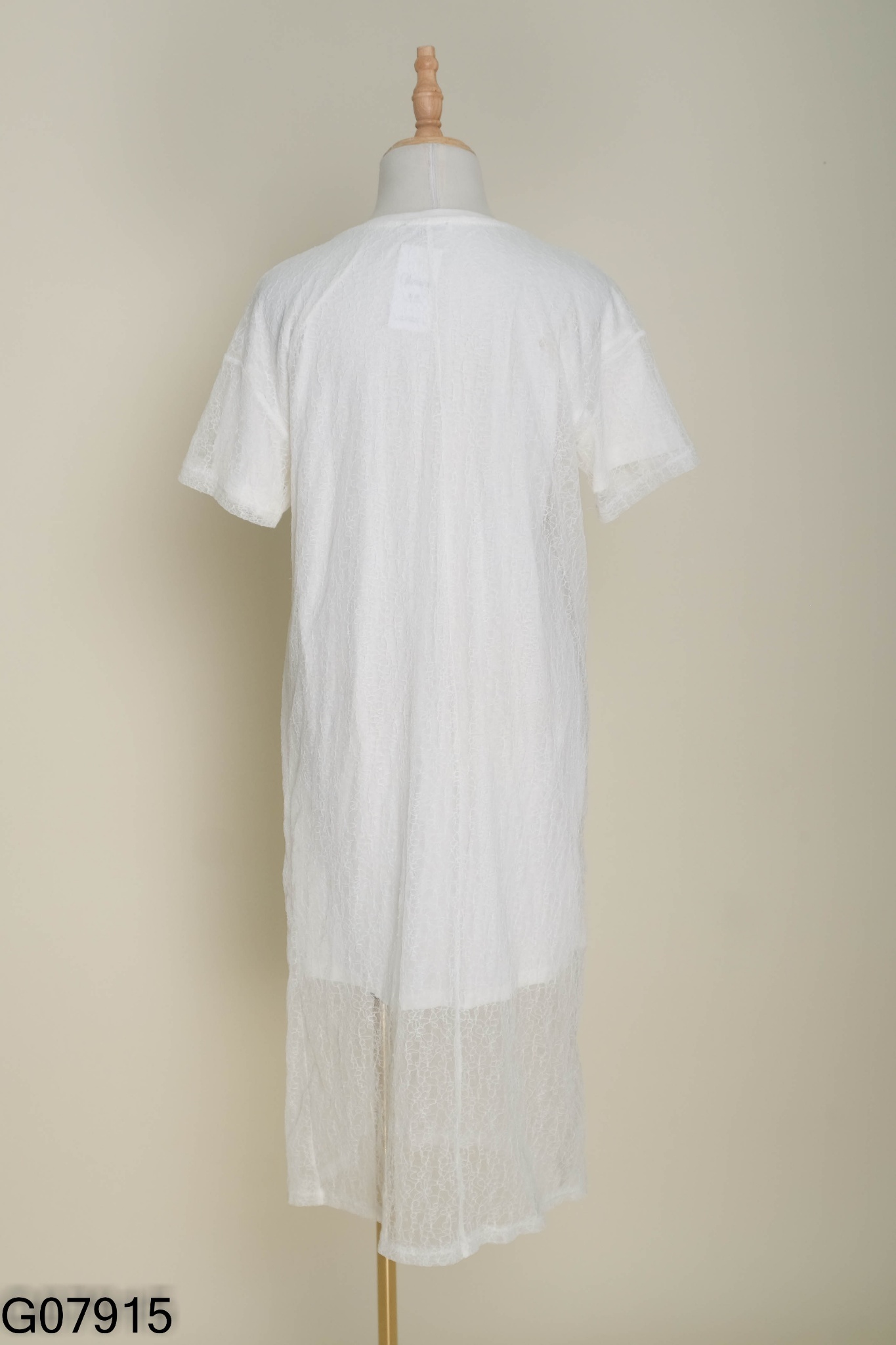 Váy be phối ren in chữ