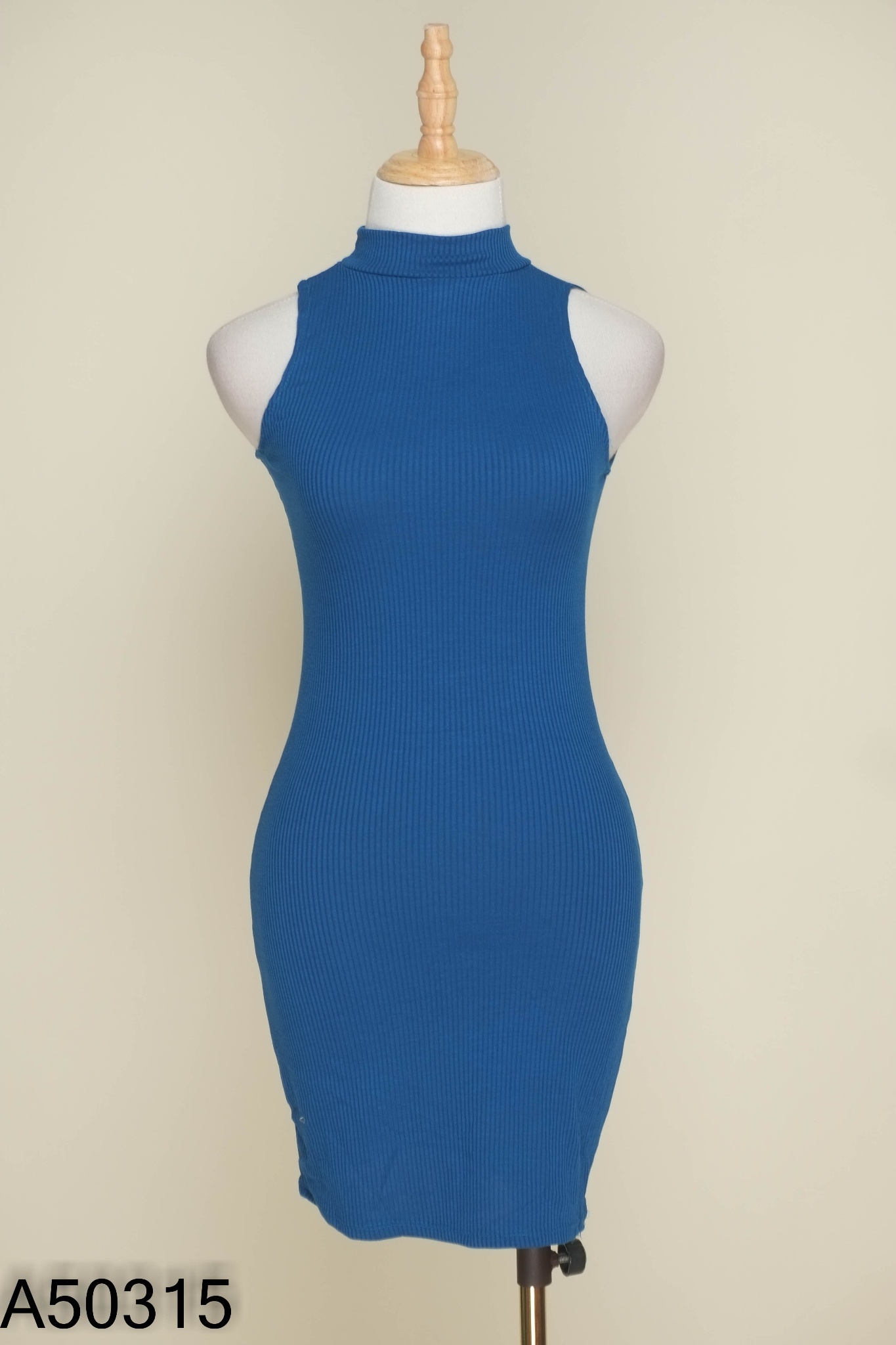 SET Thun tăm xanh dương váy sát nách + áo croptop
