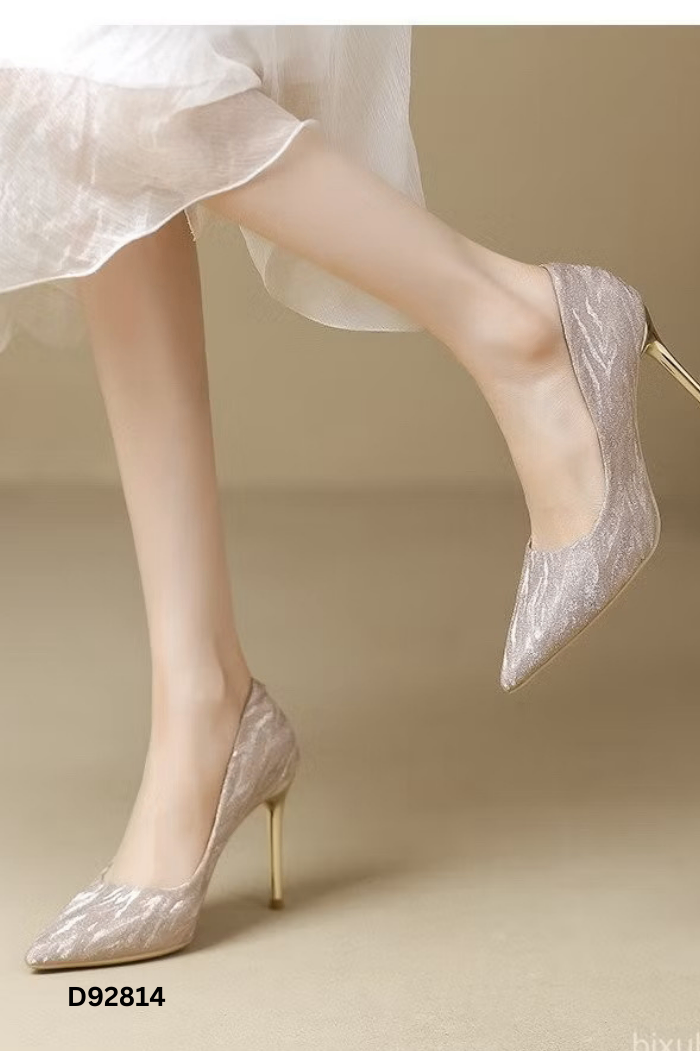 NEW Giày cao gót be nhũ lấp lánh