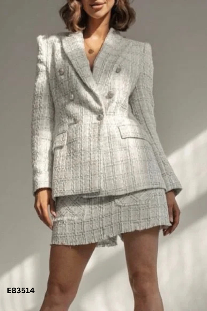 Áo vest dạ be ZARA phối cúc bạc