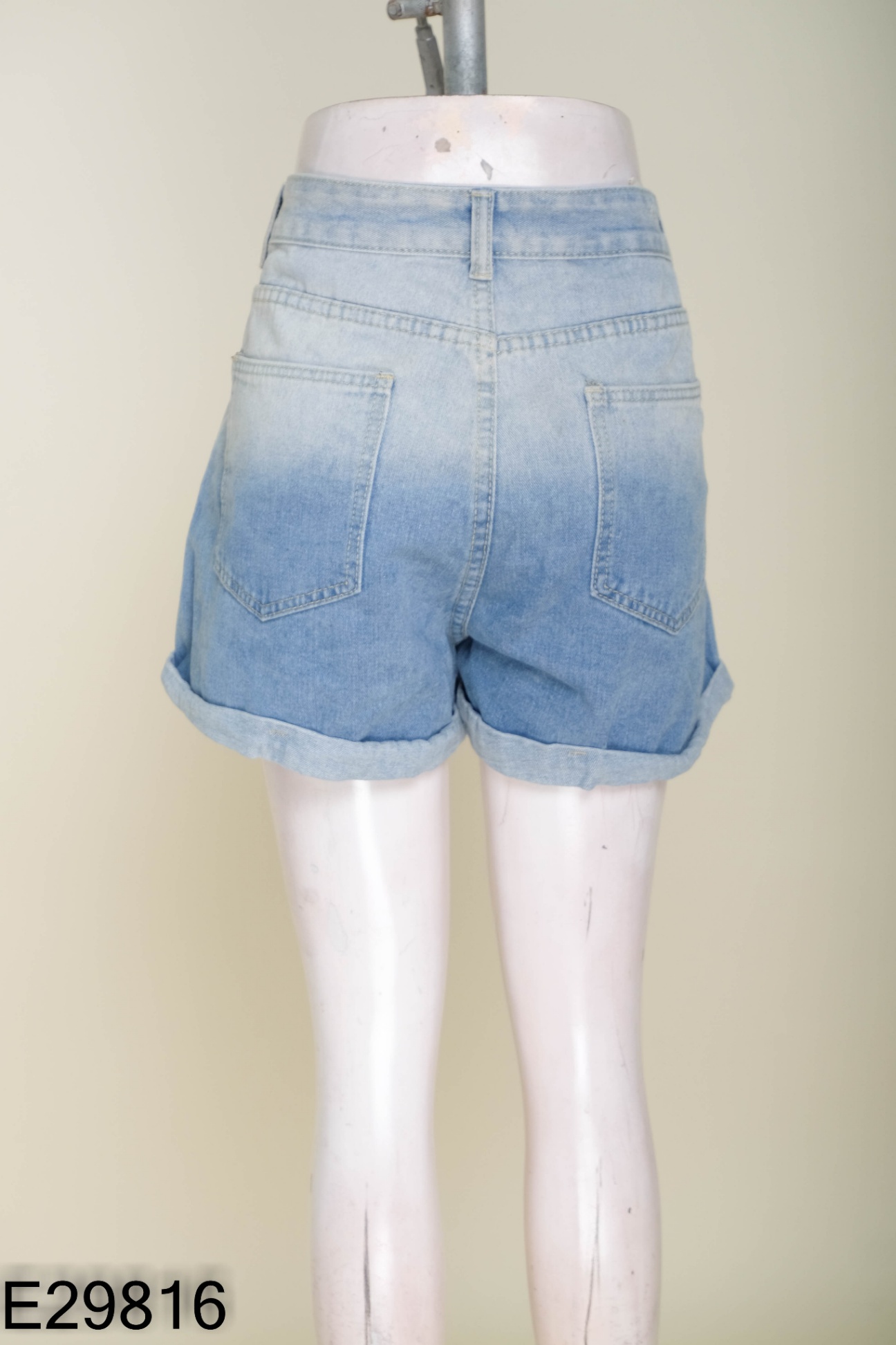 NEWTAG Quần short xanh xắn gấu