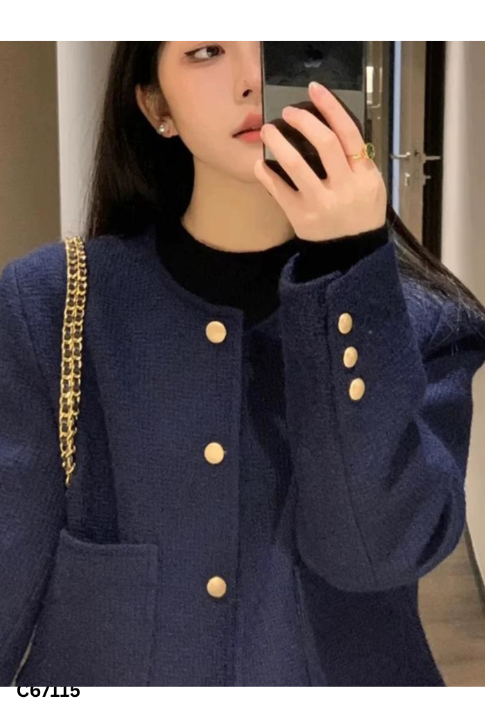 Áo khoác xanh than phối cúc vàng
