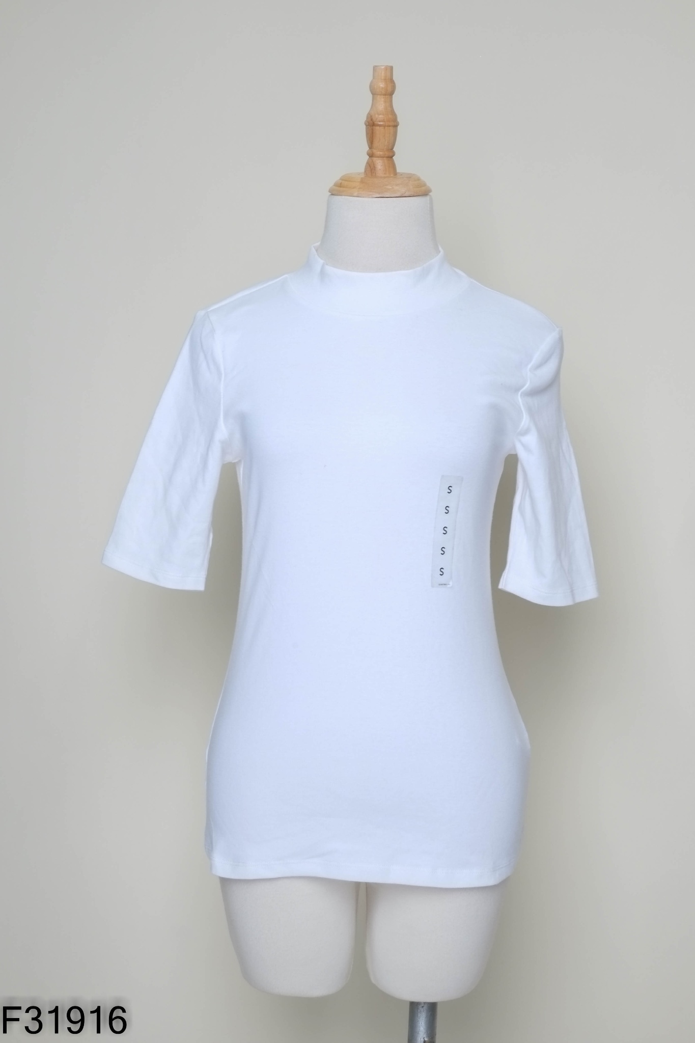 NEWTAG Áo UNIQLO trắng trơn