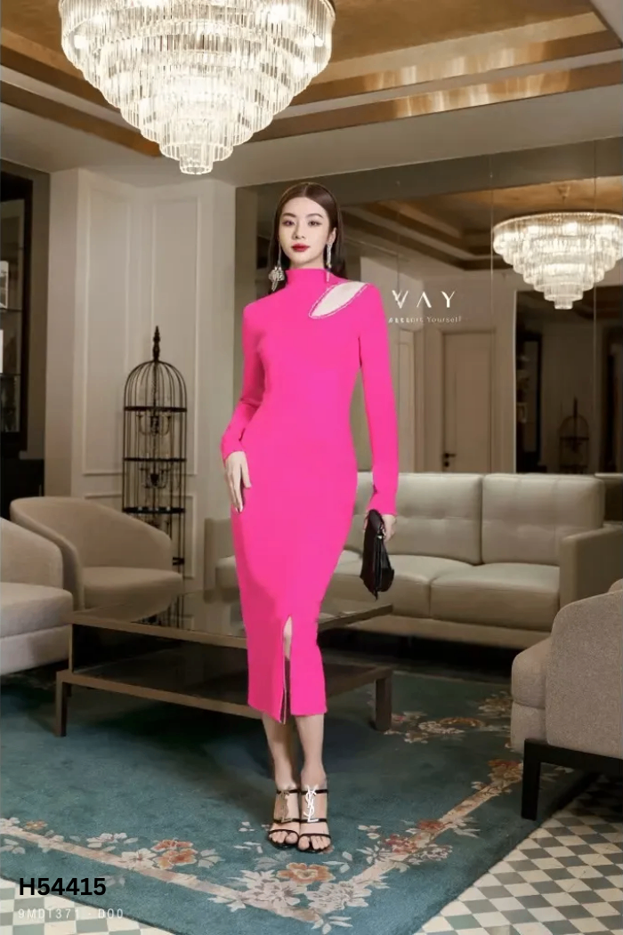 Váy len hồng đính ngọc
