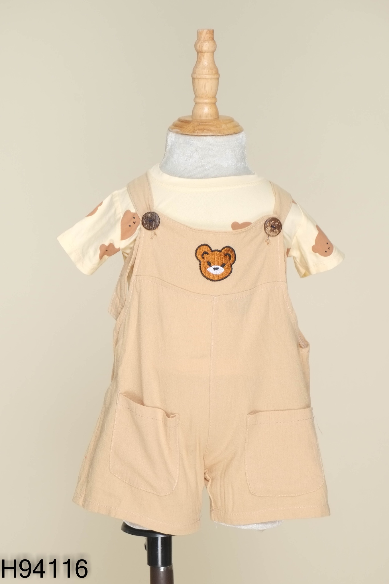 Set áo thun hình gấu+yếm kids