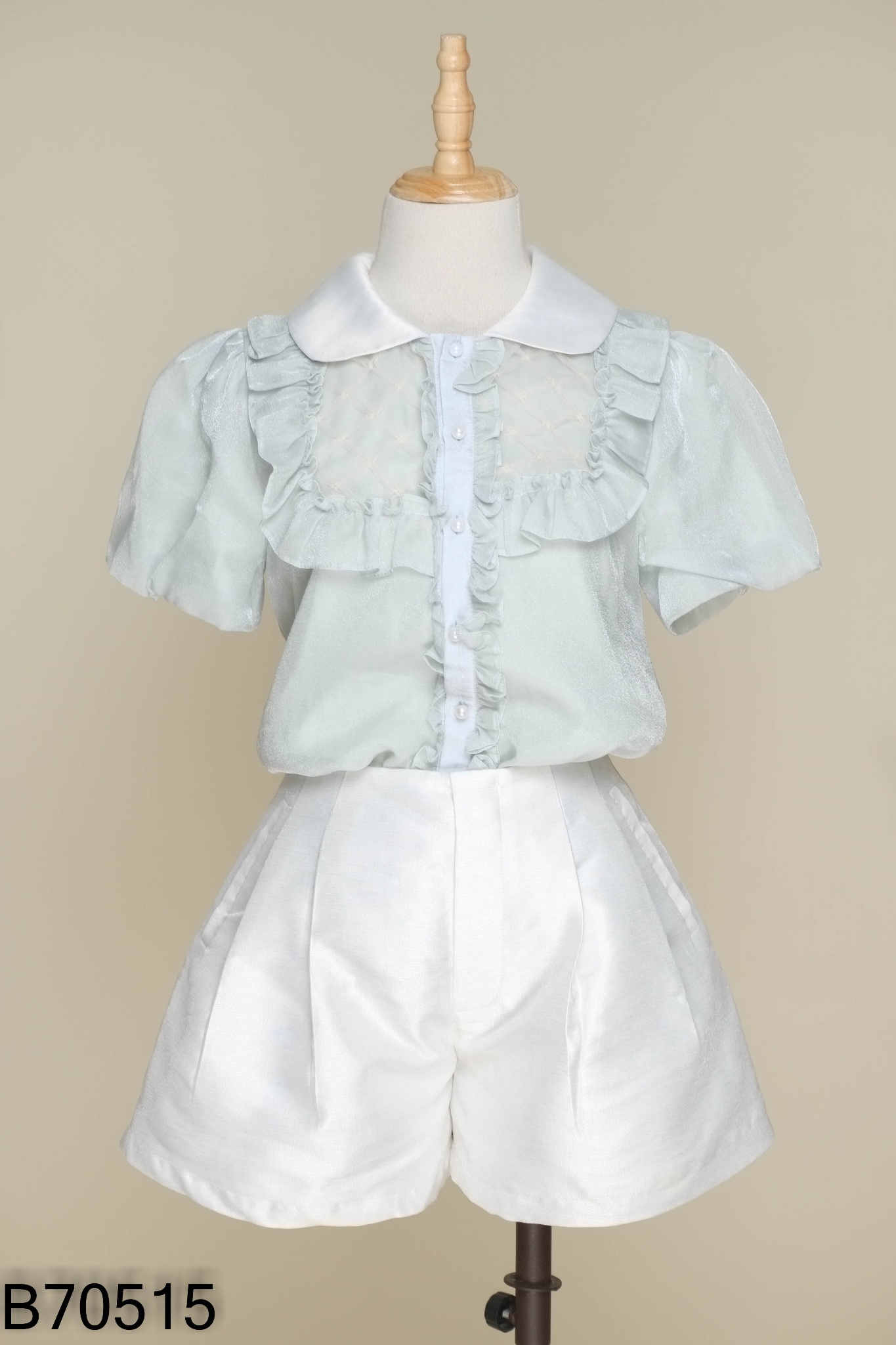 SET Áo xanh cổ trắng + quần short trắng