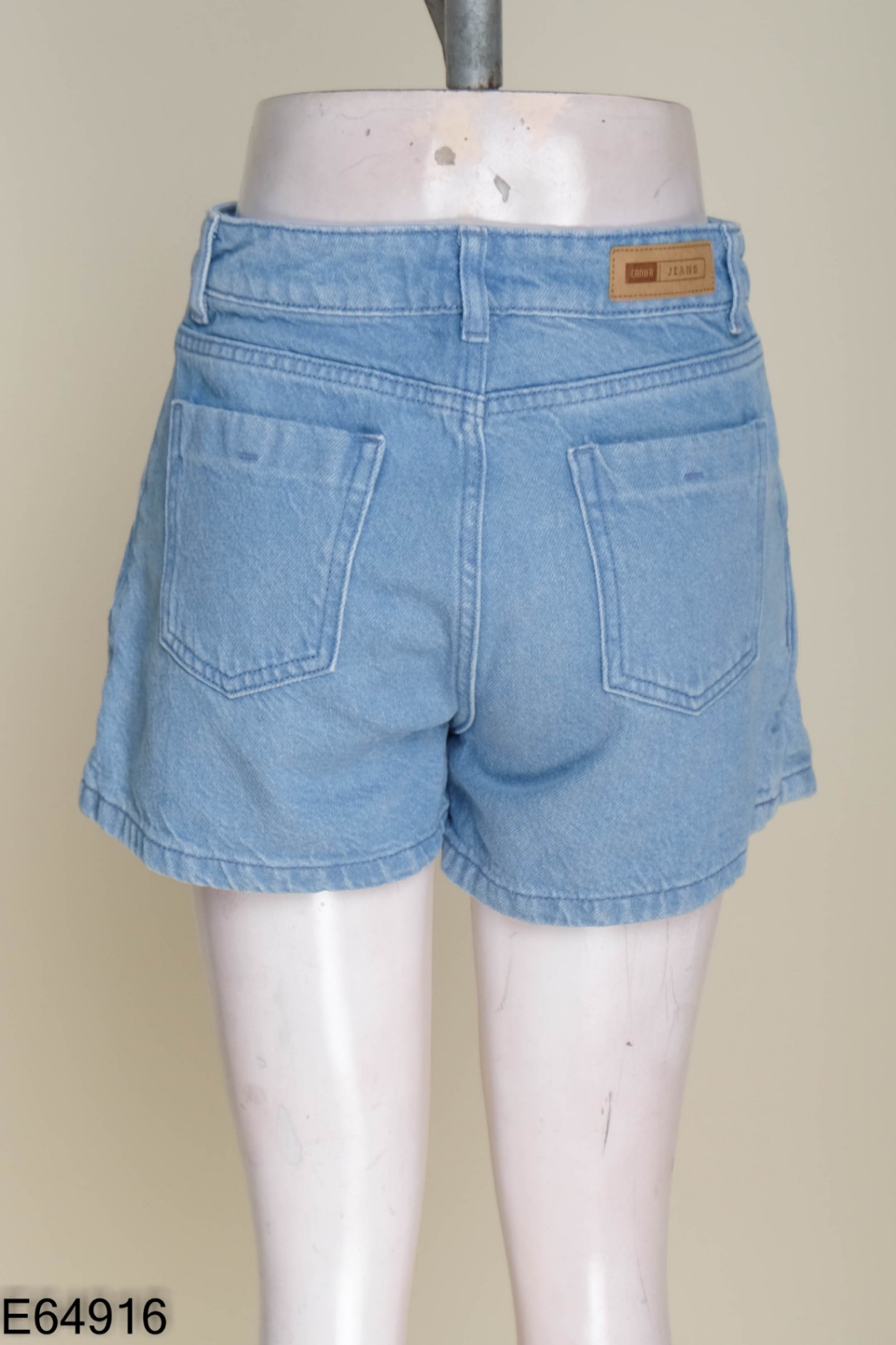 Quần shorts jeans CANIFA xanh vạt