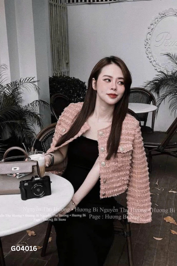 Áo khoác hồng nâu tua rua