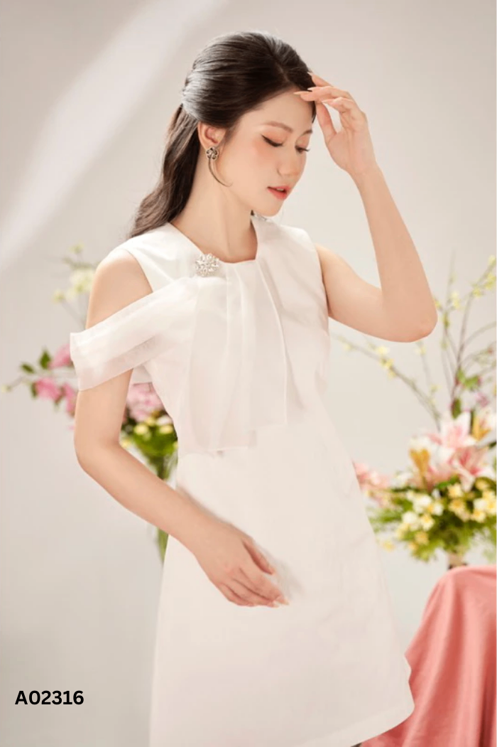 Váy sát nách trắng DAPHNEE phối voan