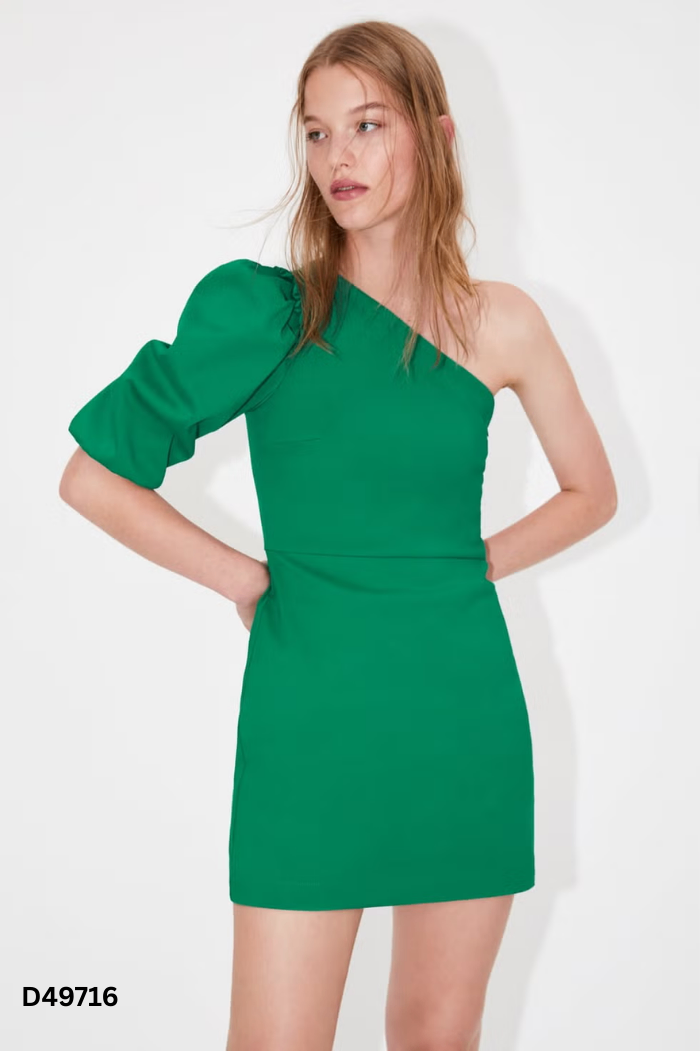 Váy ZARA xanh trơn lệch vai
