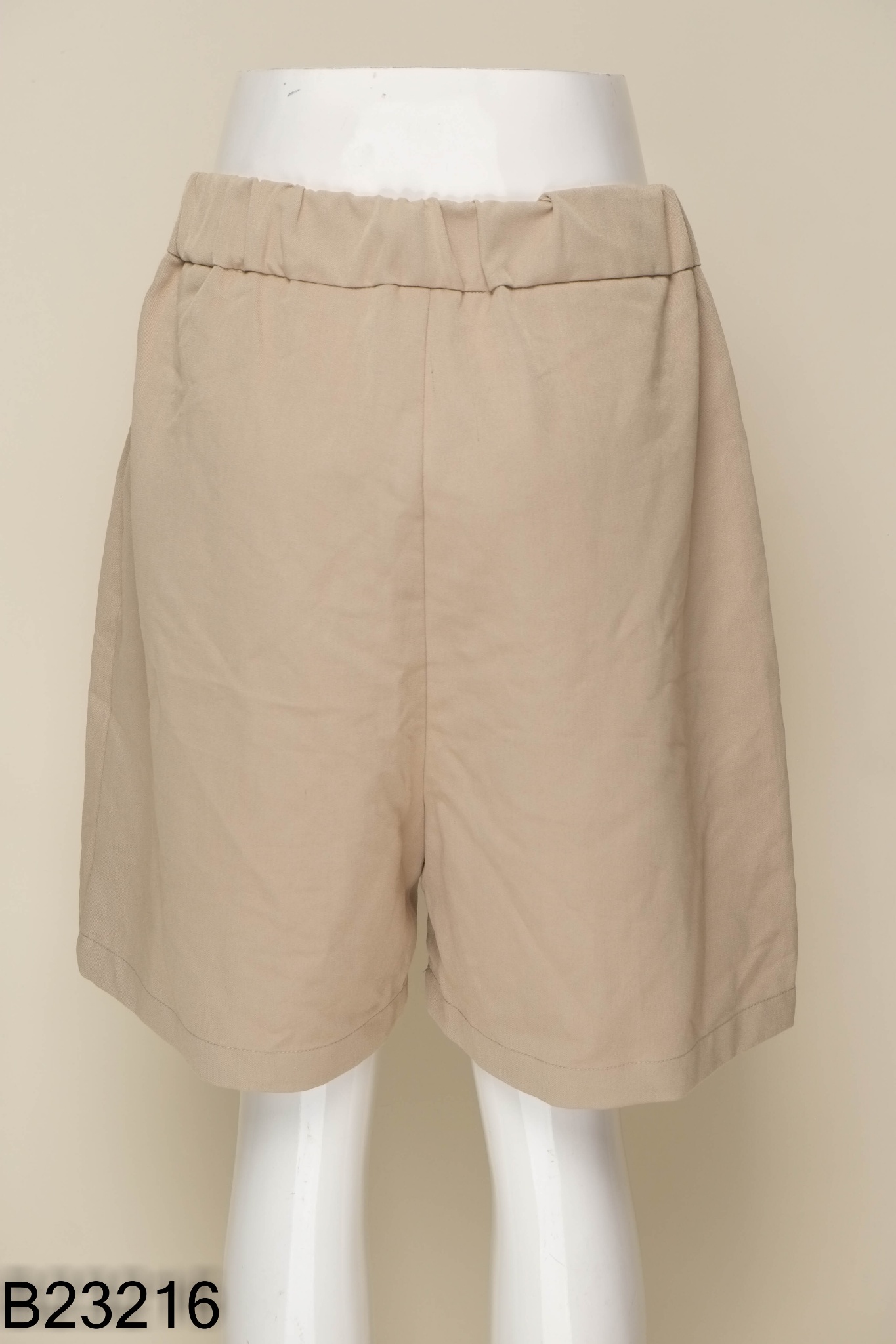 Quần short be nâu