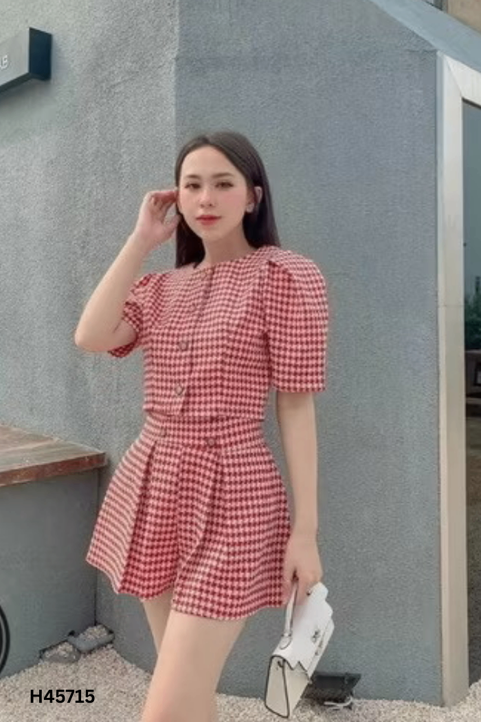 SET Áo đỏ phối trắng + chân váy