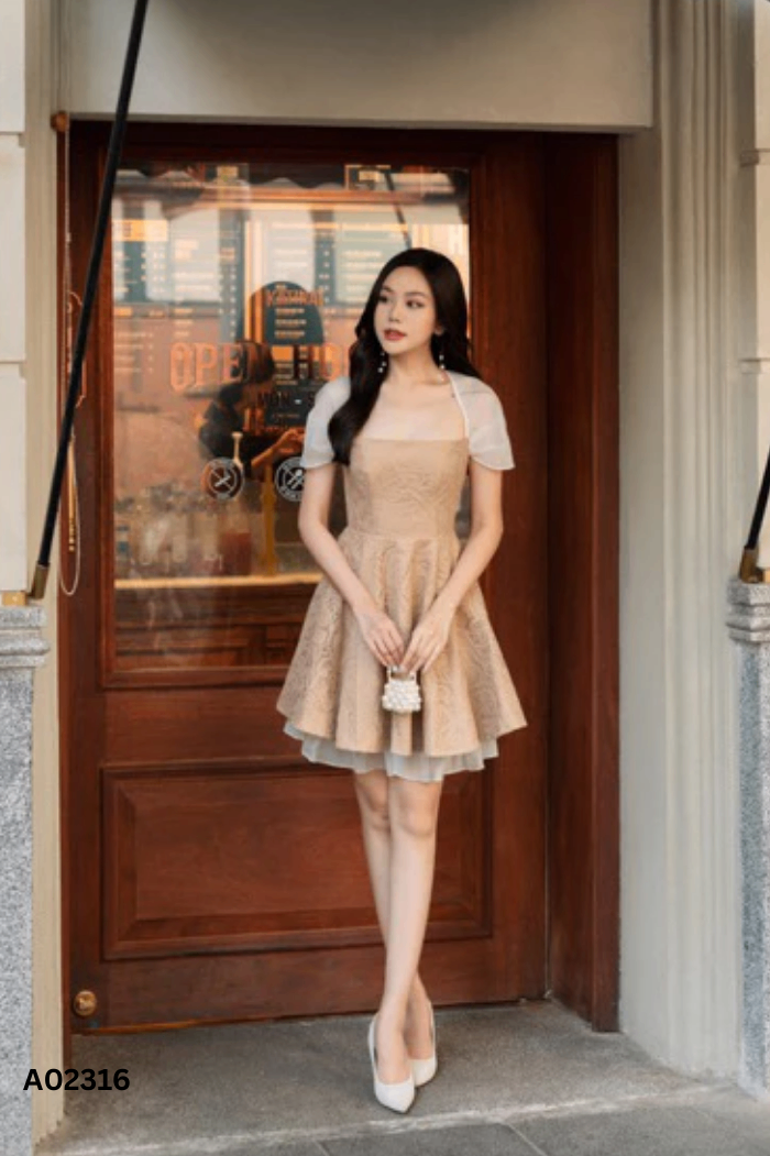 Váy ren be DAPHNEE phối voan trắng