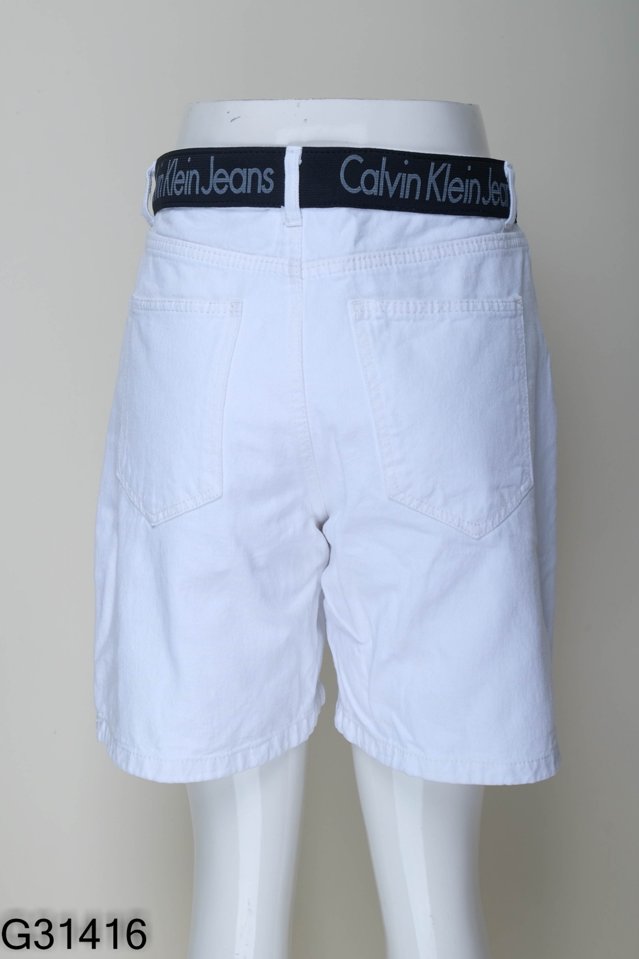 Quần shorts jeans trắng cạp đen (CK XUẤT)
