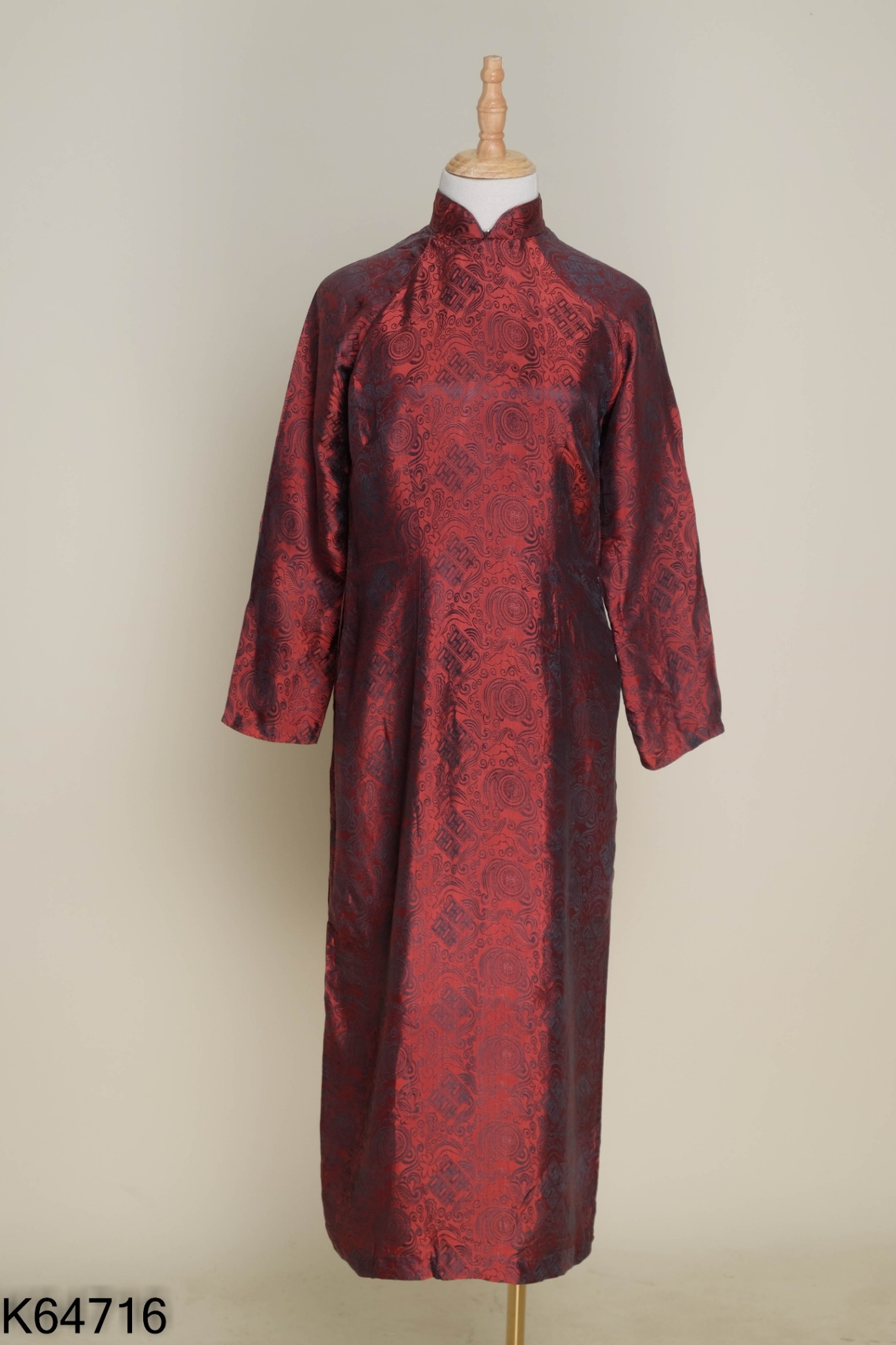 Áo dài đỏ đen (KHÔNG QUẦN)