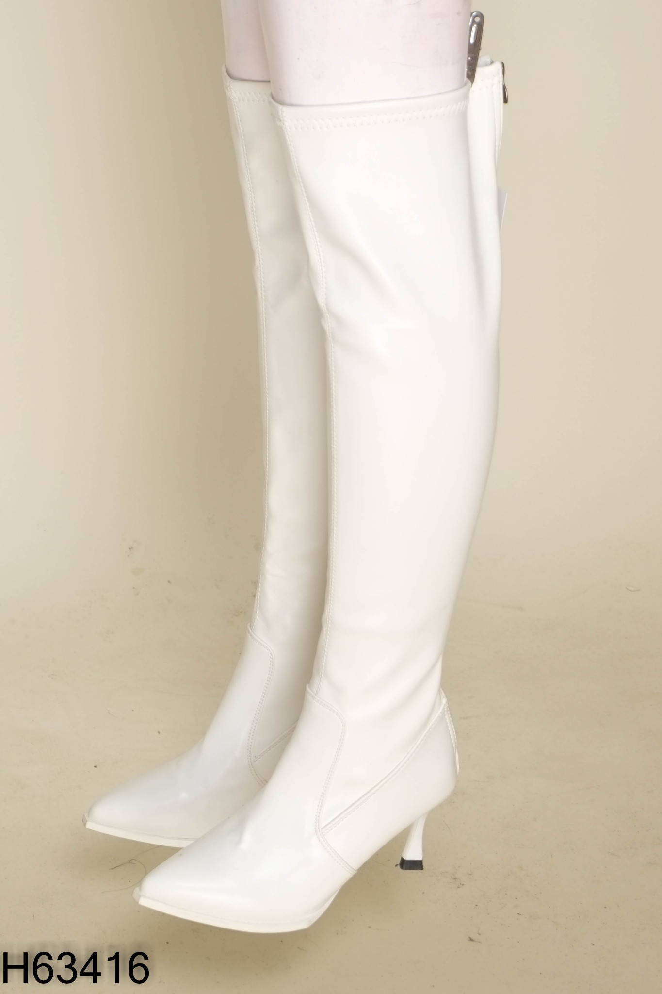 Boots đủi da trắng 7P