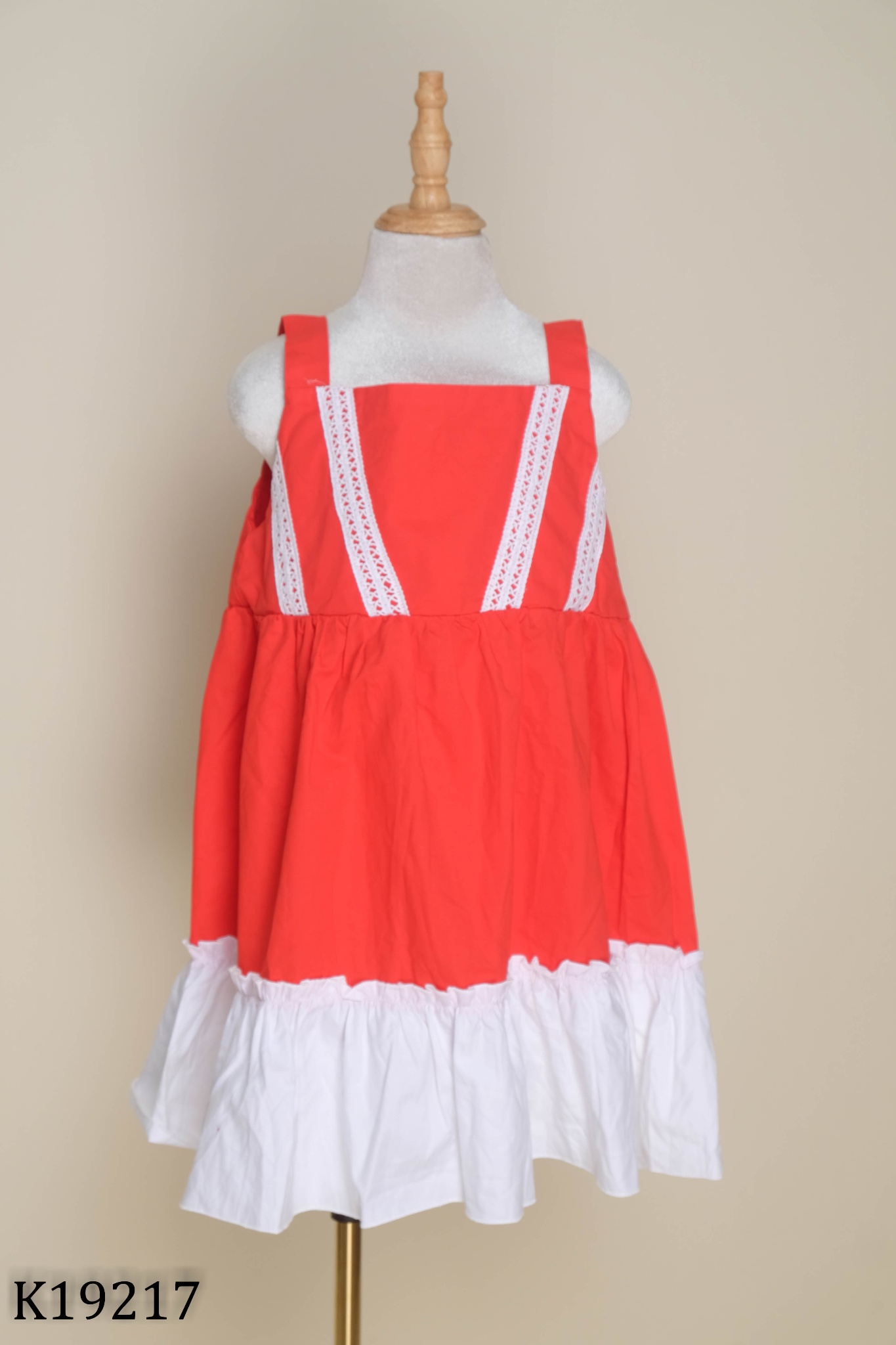 NEWTAG Váy đỏ phối ren trắng KIDS