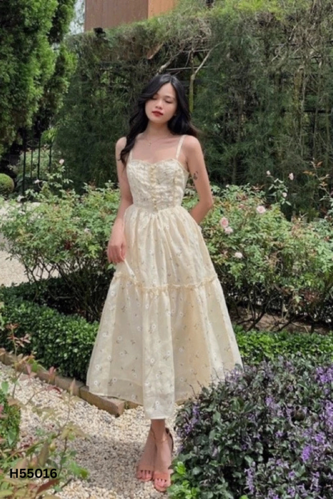 Váy hai dây vàng họa tiết hoa