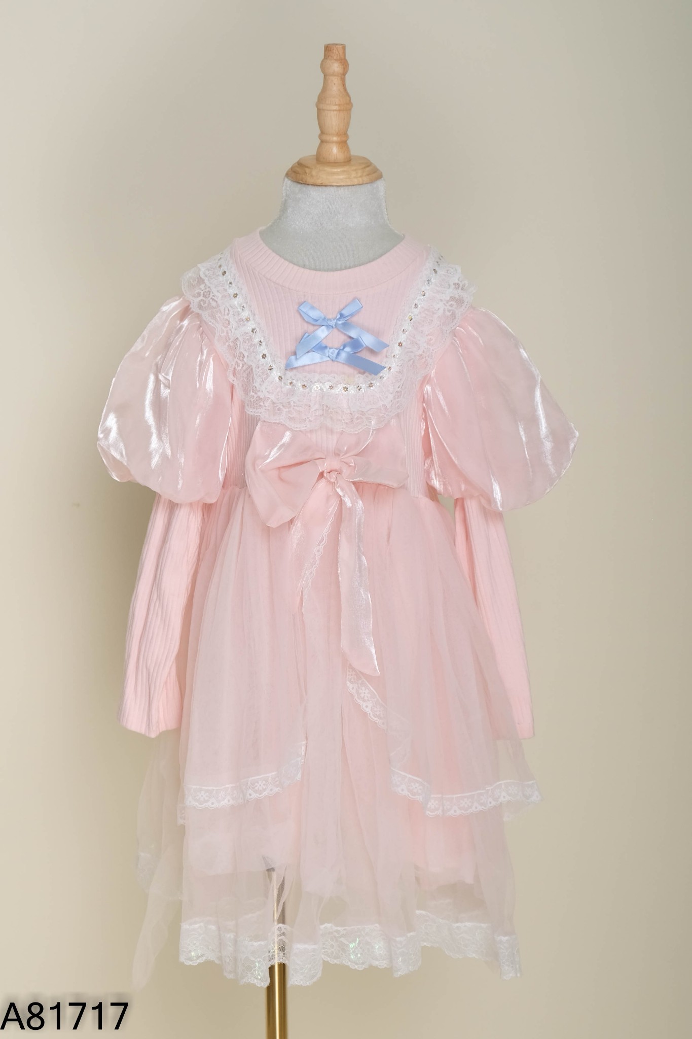Váy lưới hồng đính nơ xanh KIDS