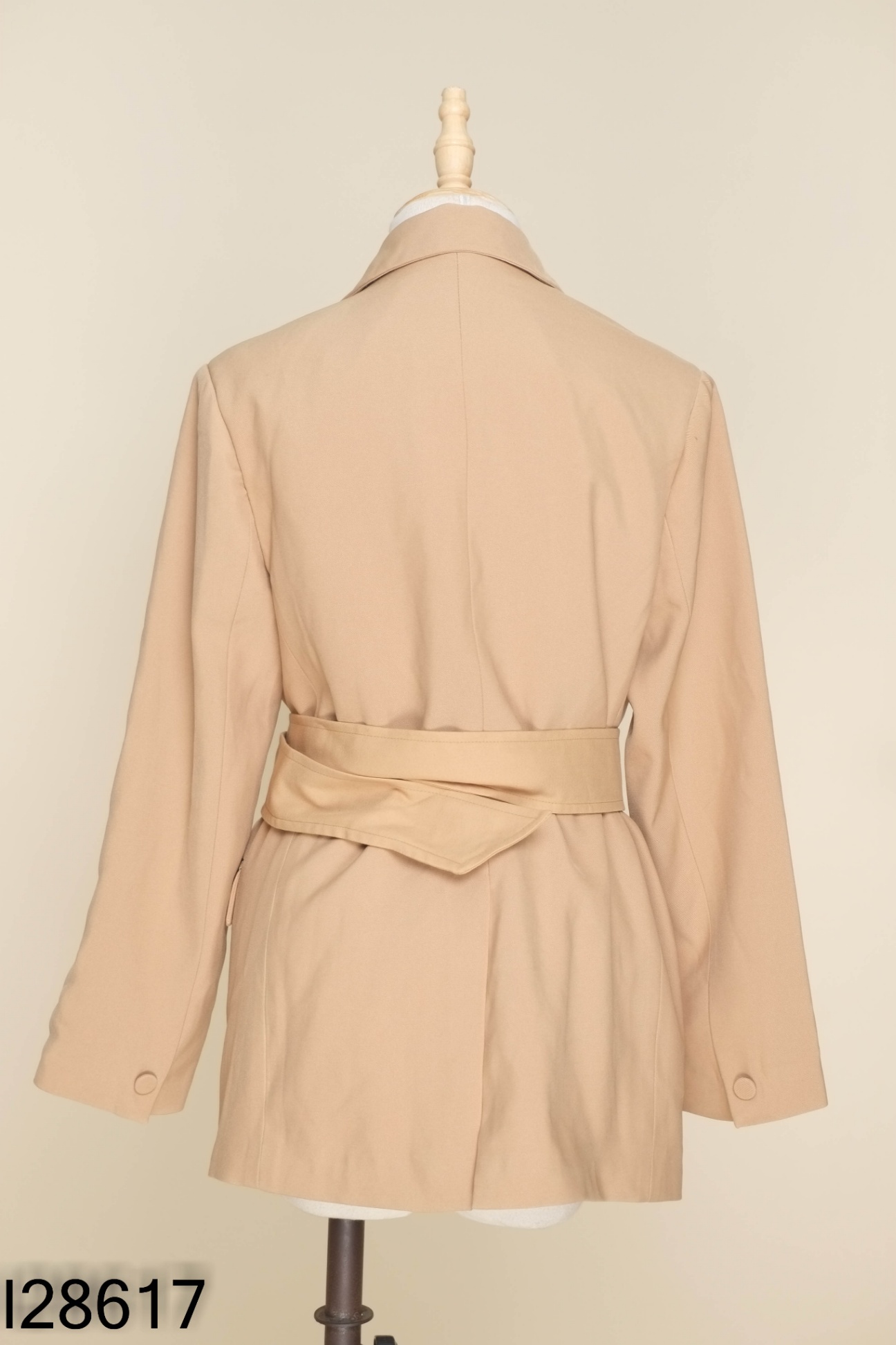 Blazer nâu be trơn
