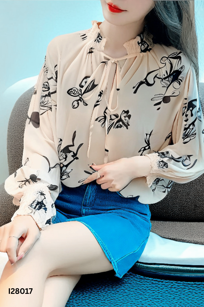 Áo vàng be họa tiết đen