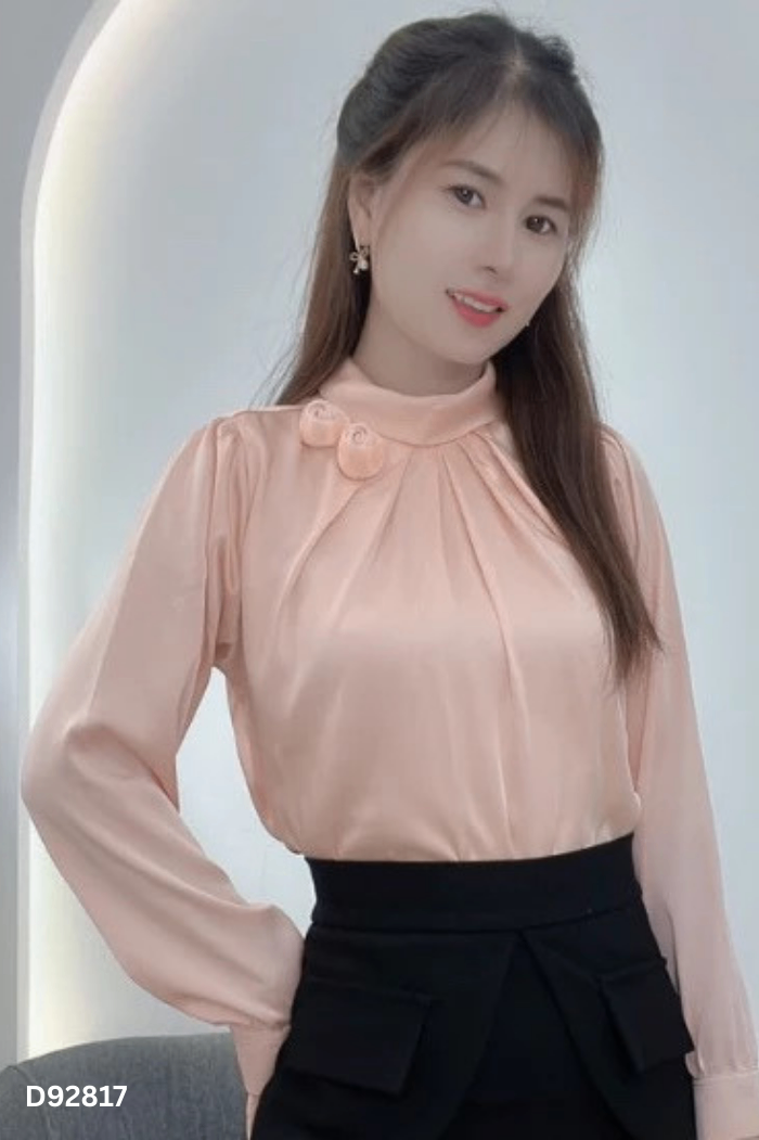 NEWTAG Áo hồng be đính hoa
