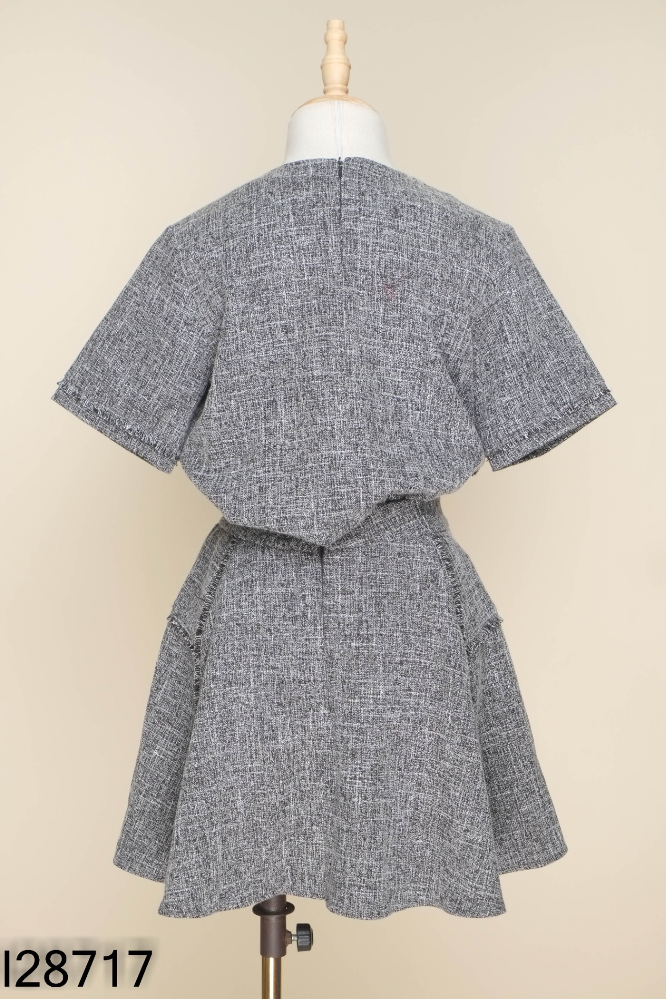 SET ROSARA Áo dạ tweed xám đen + chân váy