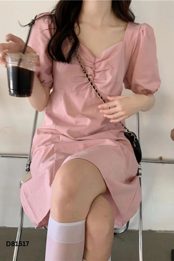 Váy be hở lưng