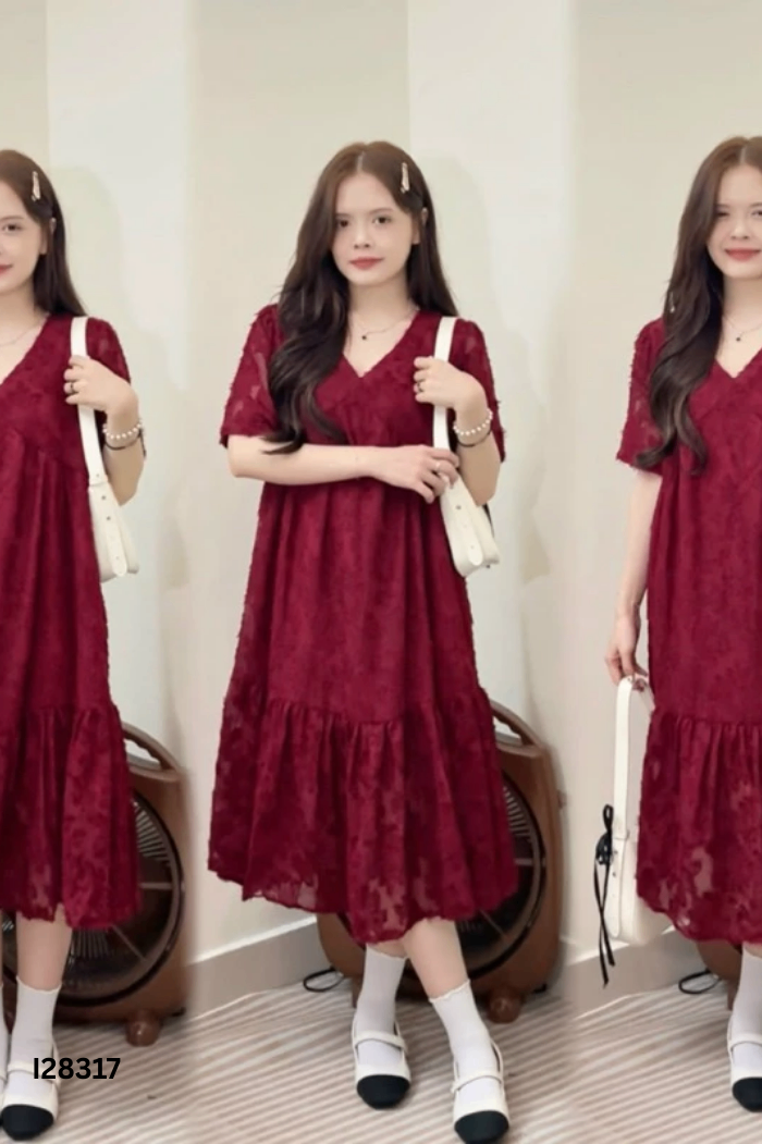 Váy đỏ lông cổ V