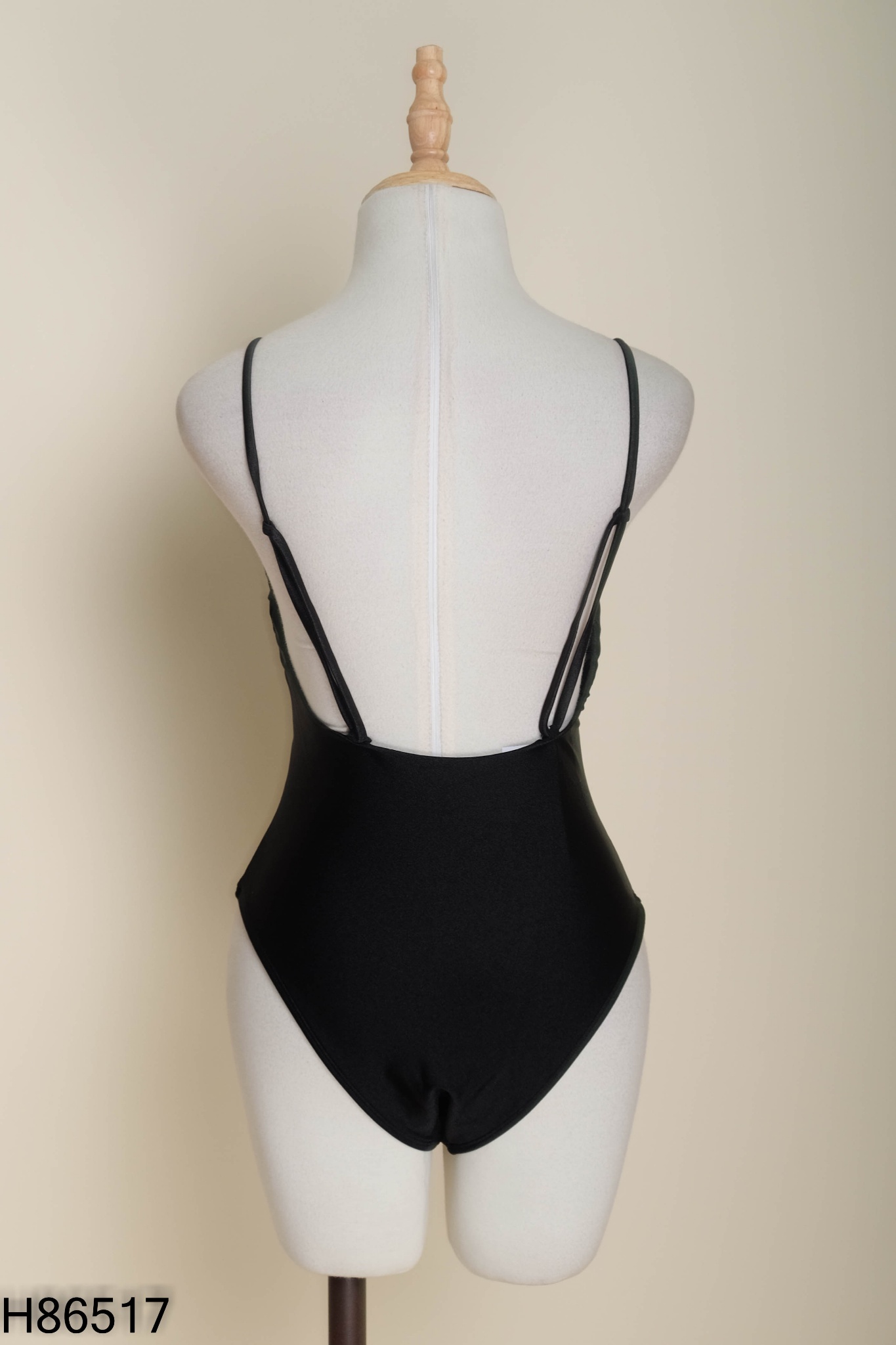 Bikini 1 mảnh hai dây đen