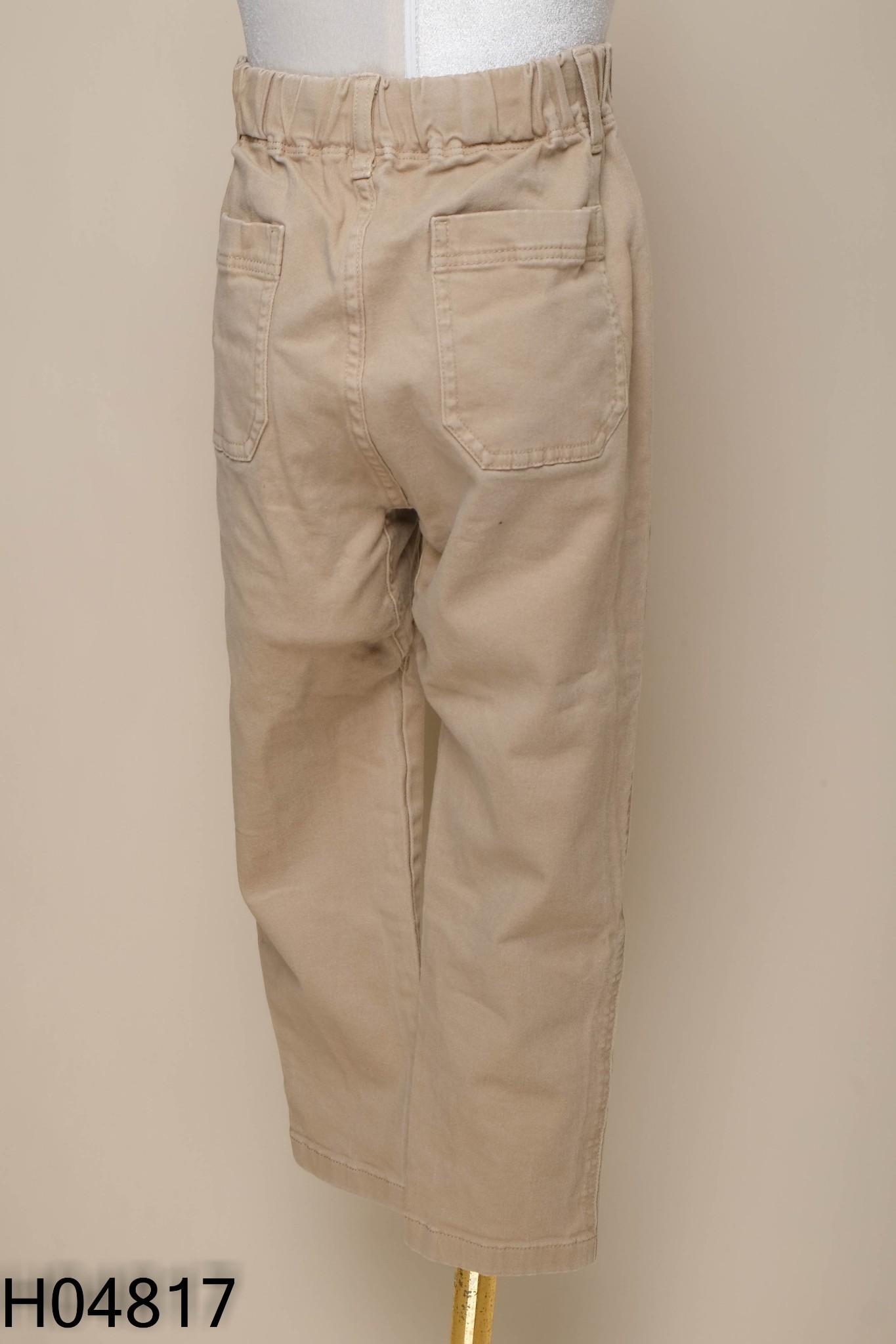 Quần UNIQLO nâu be trơn KIDS