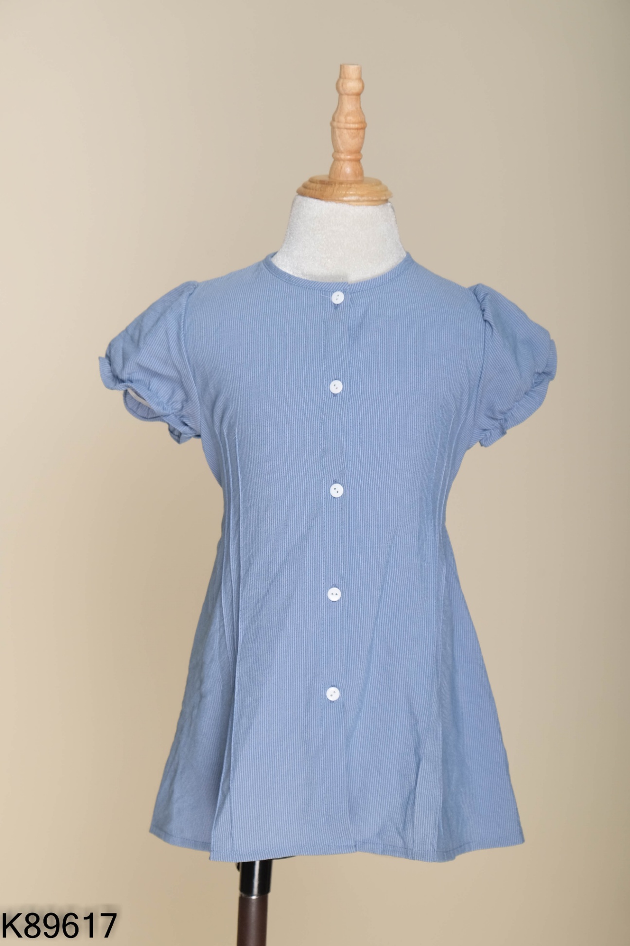 NEWTAG Váy xanh phối cúc KIDS