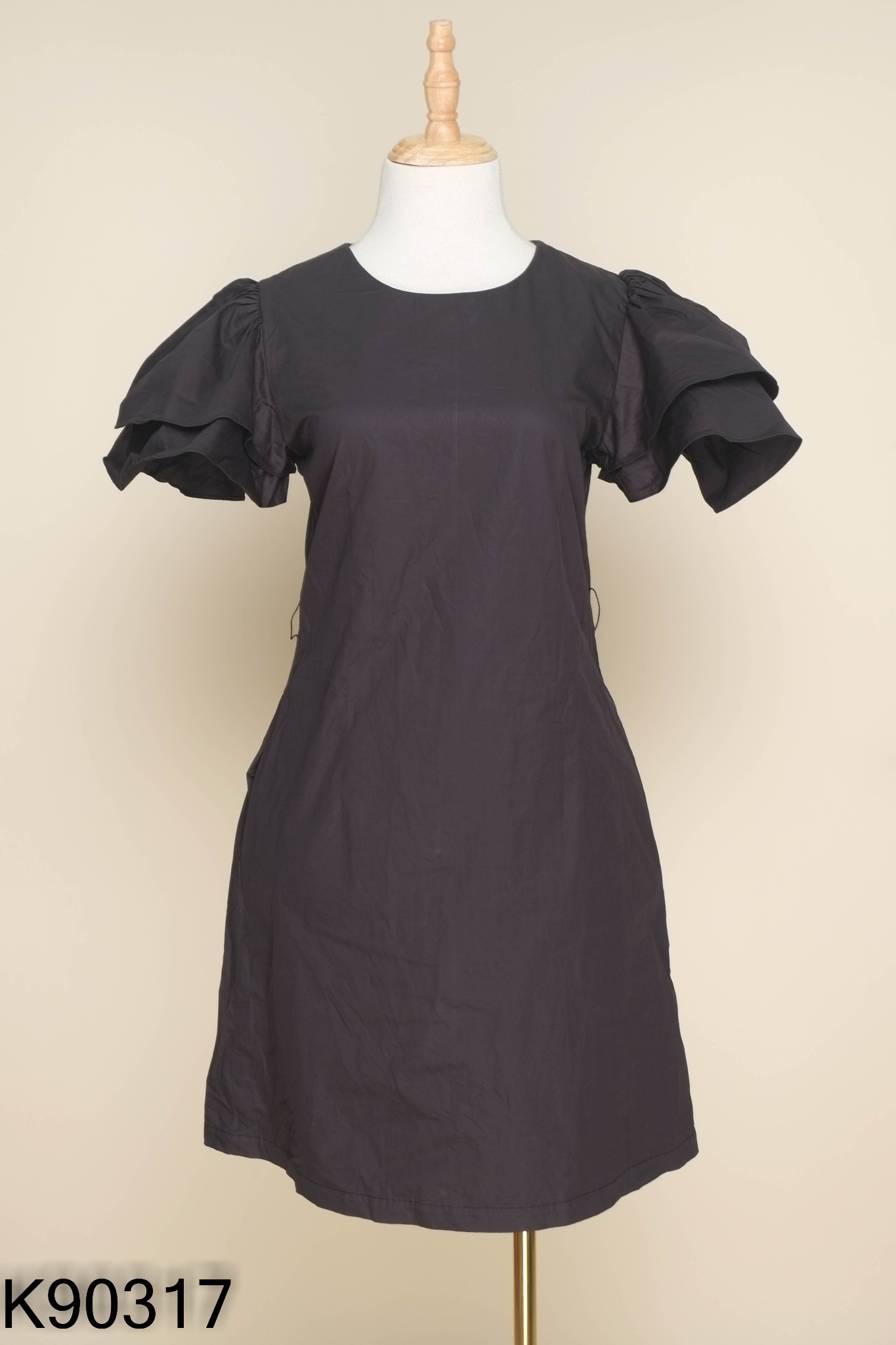Váy IVY MODA đen trơn