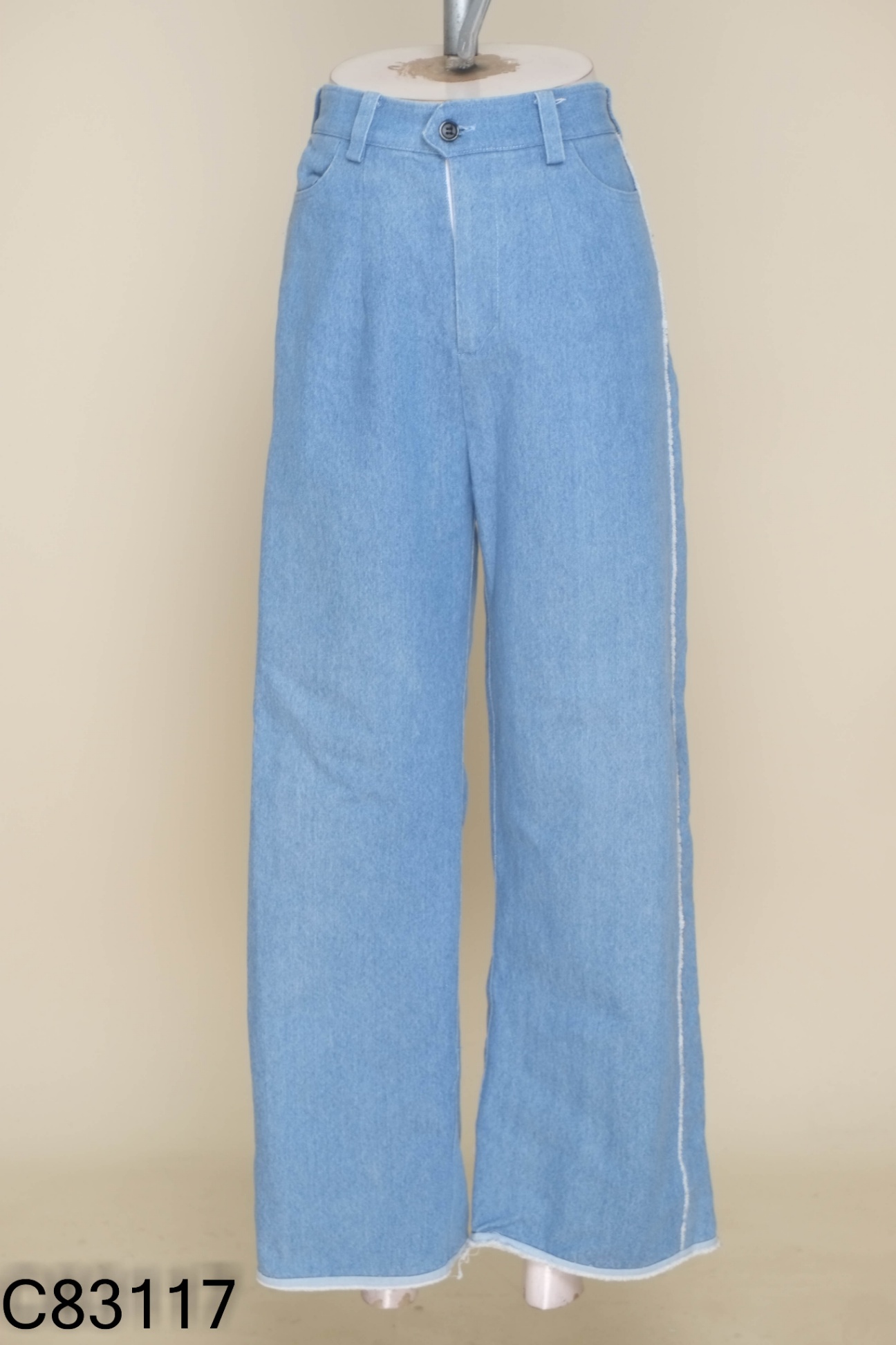 Quần jeans xanh SODA POP viền trắng