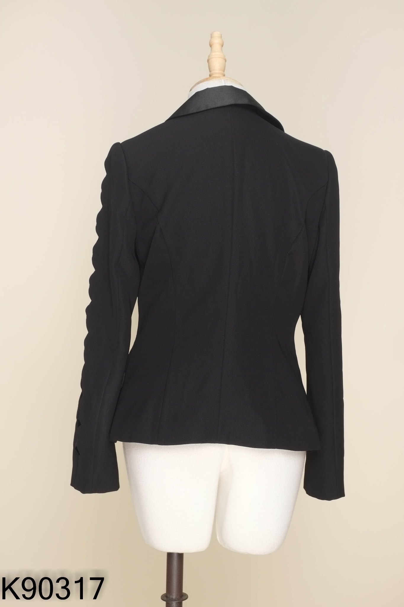 Blazer EVA DE EVA đen trơn