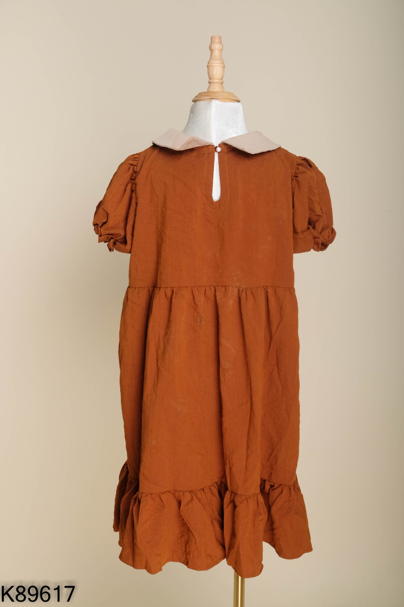 NEWTAG Váy nâu cổ sen KIDS