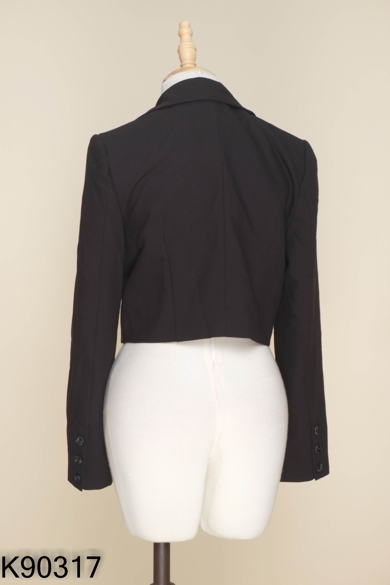 Áo CCHAT đen cổ vest