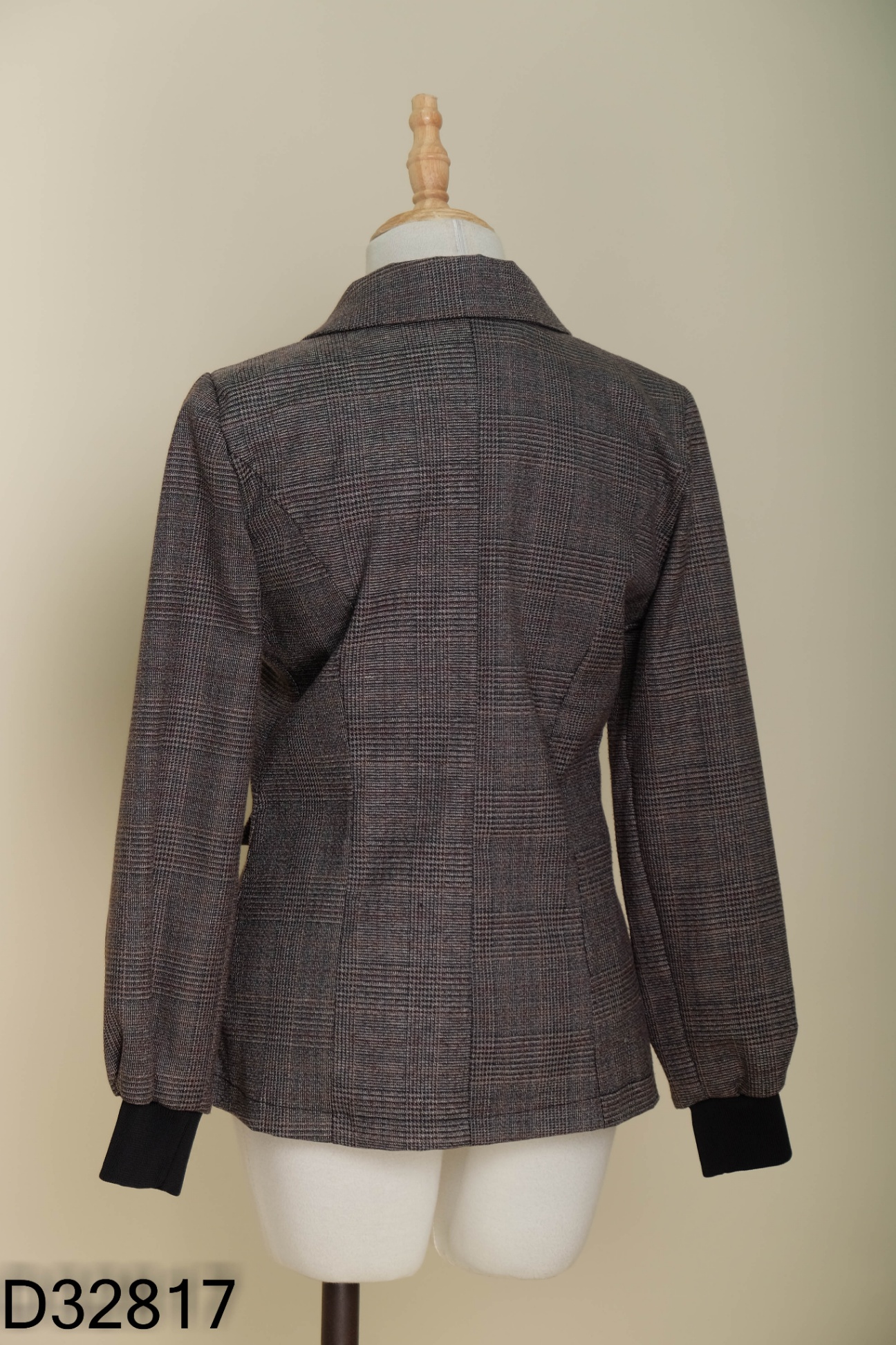 Blazer nâu kẻ xám đen