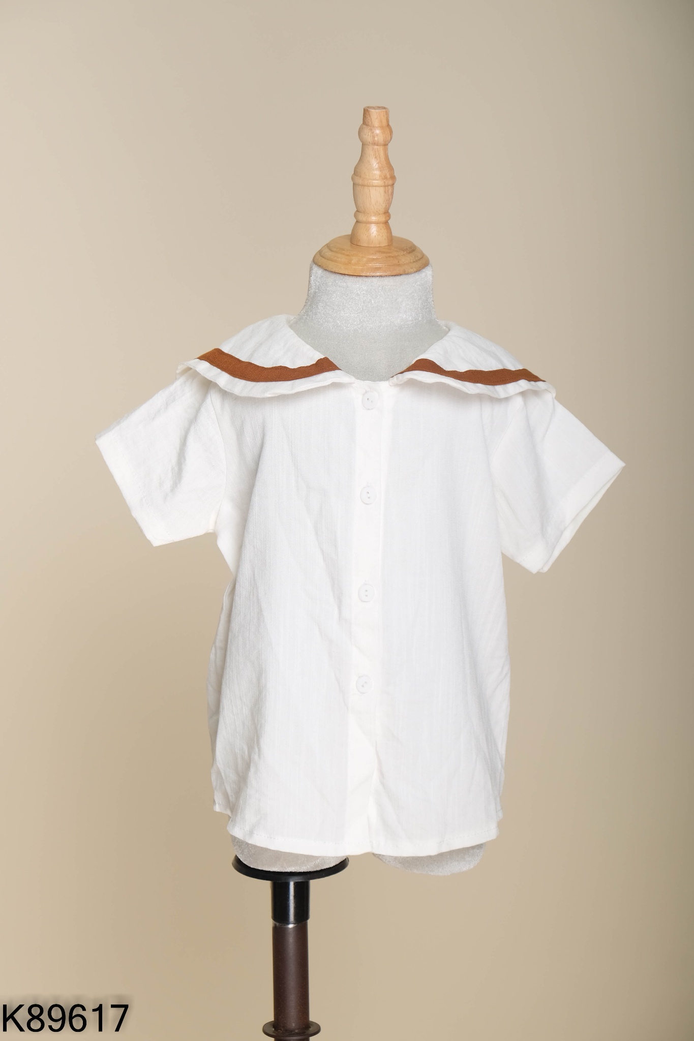 Áo trắng cổ vạt viền nâu KIDS